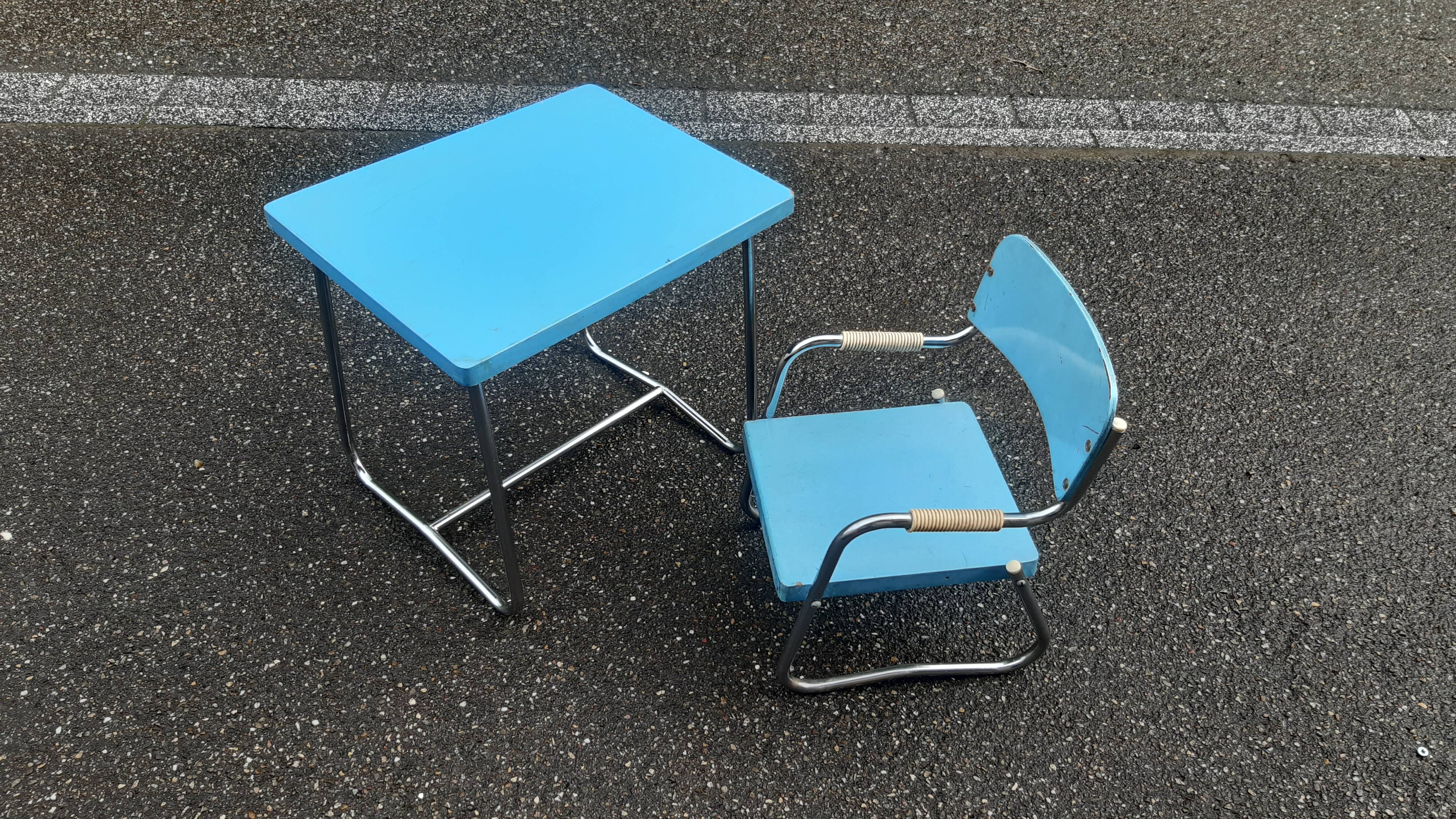 Children's desk and his chair 1960