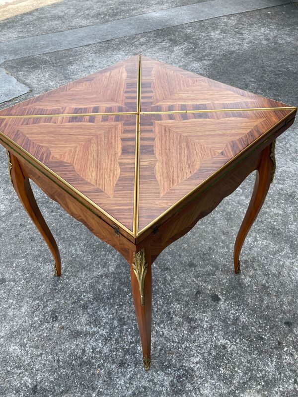 Table à jeux style Louis XV.