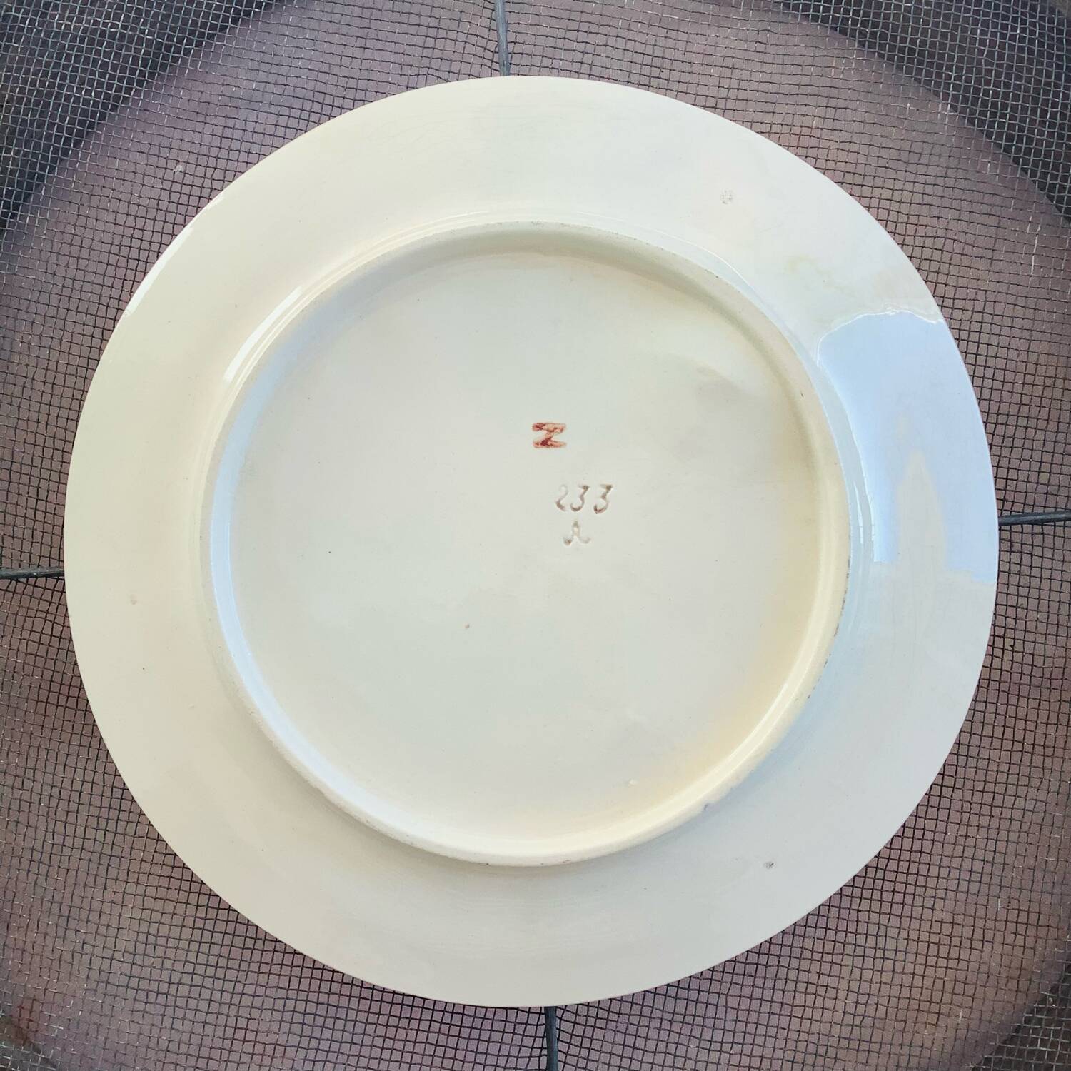 Plate of adparagus artichoke in barbotine