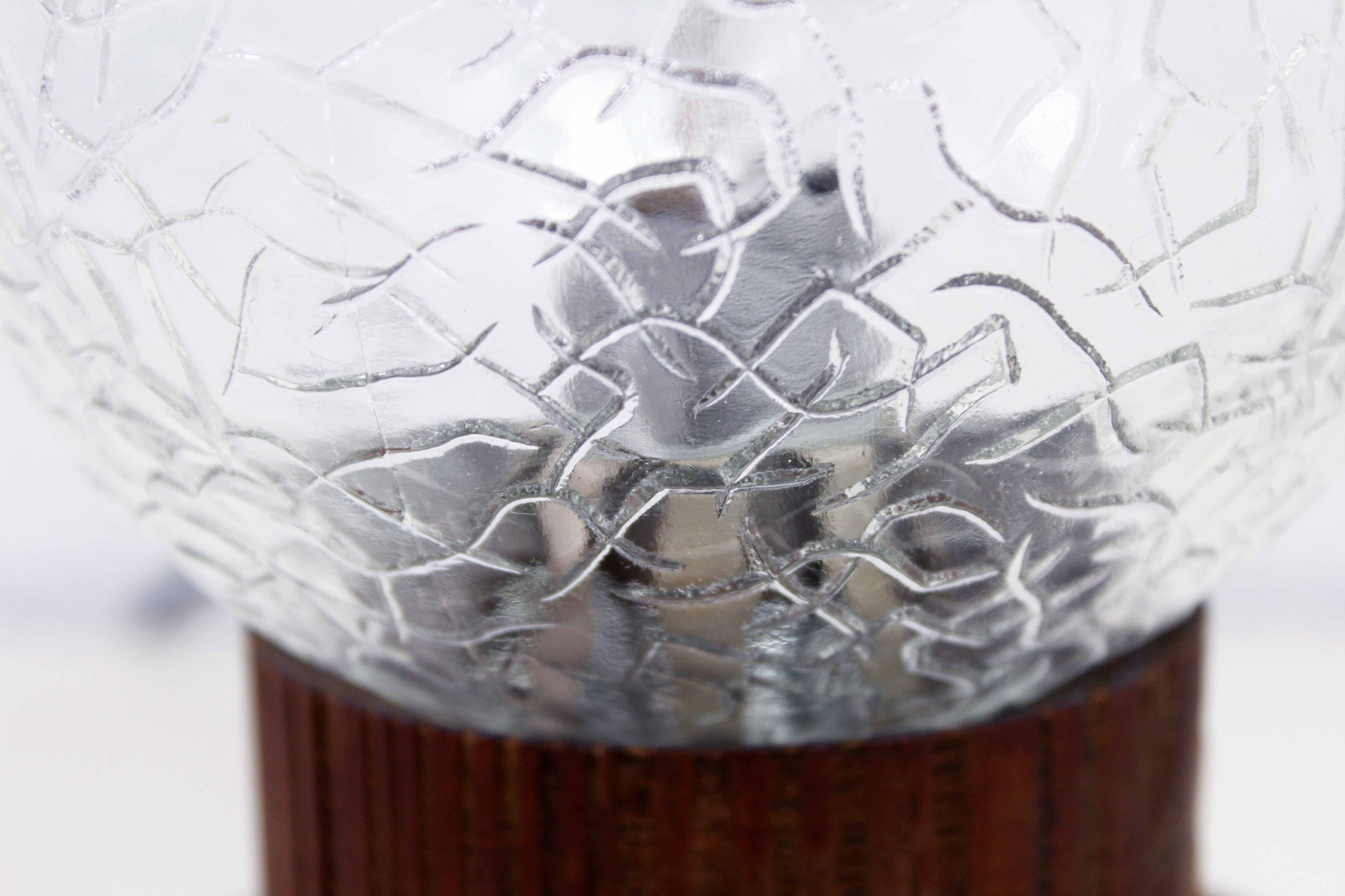 Table lamp in wood and glass