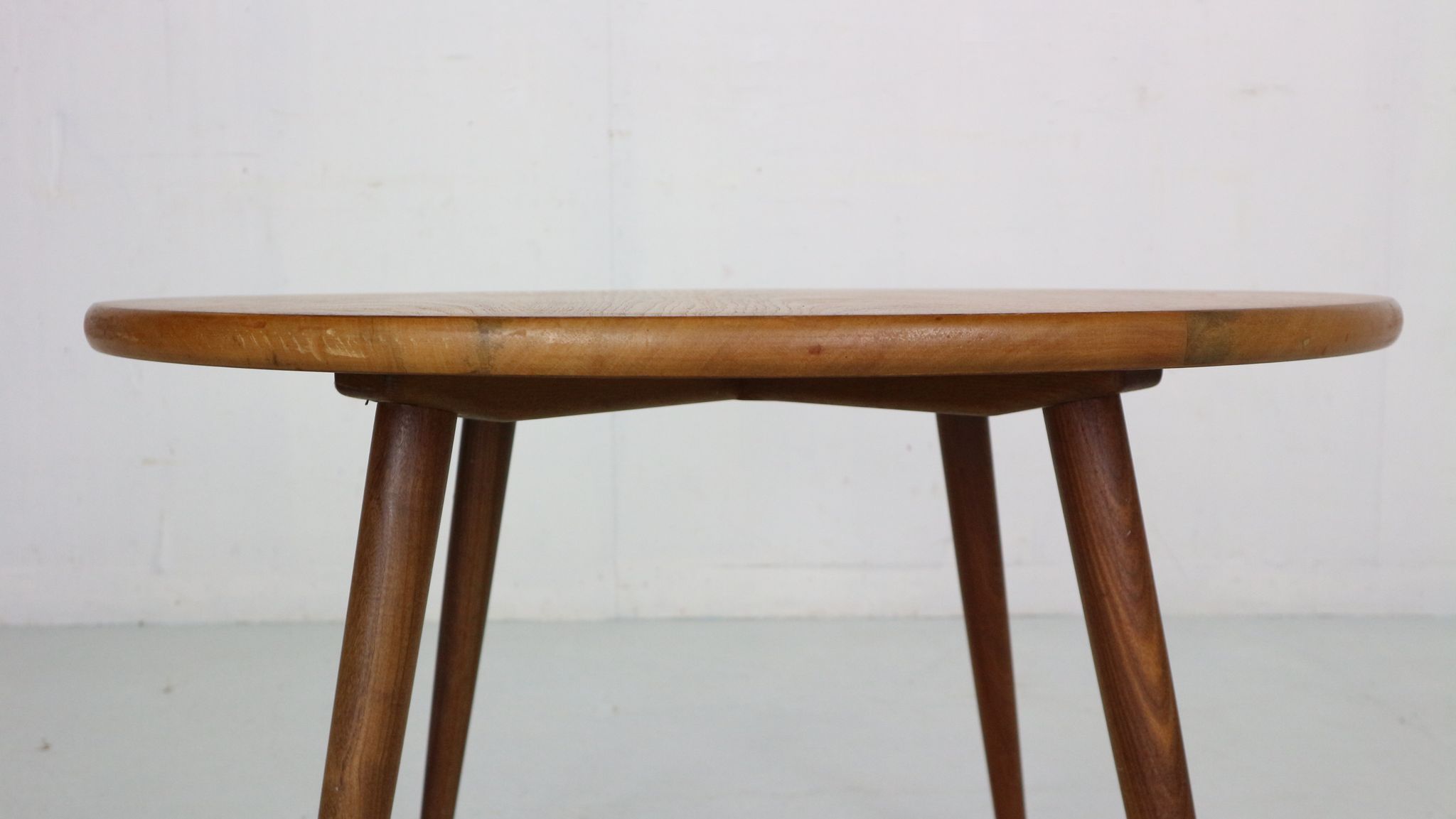 Table basse ronde scandinave en teck moderne, Danemark des années 1960