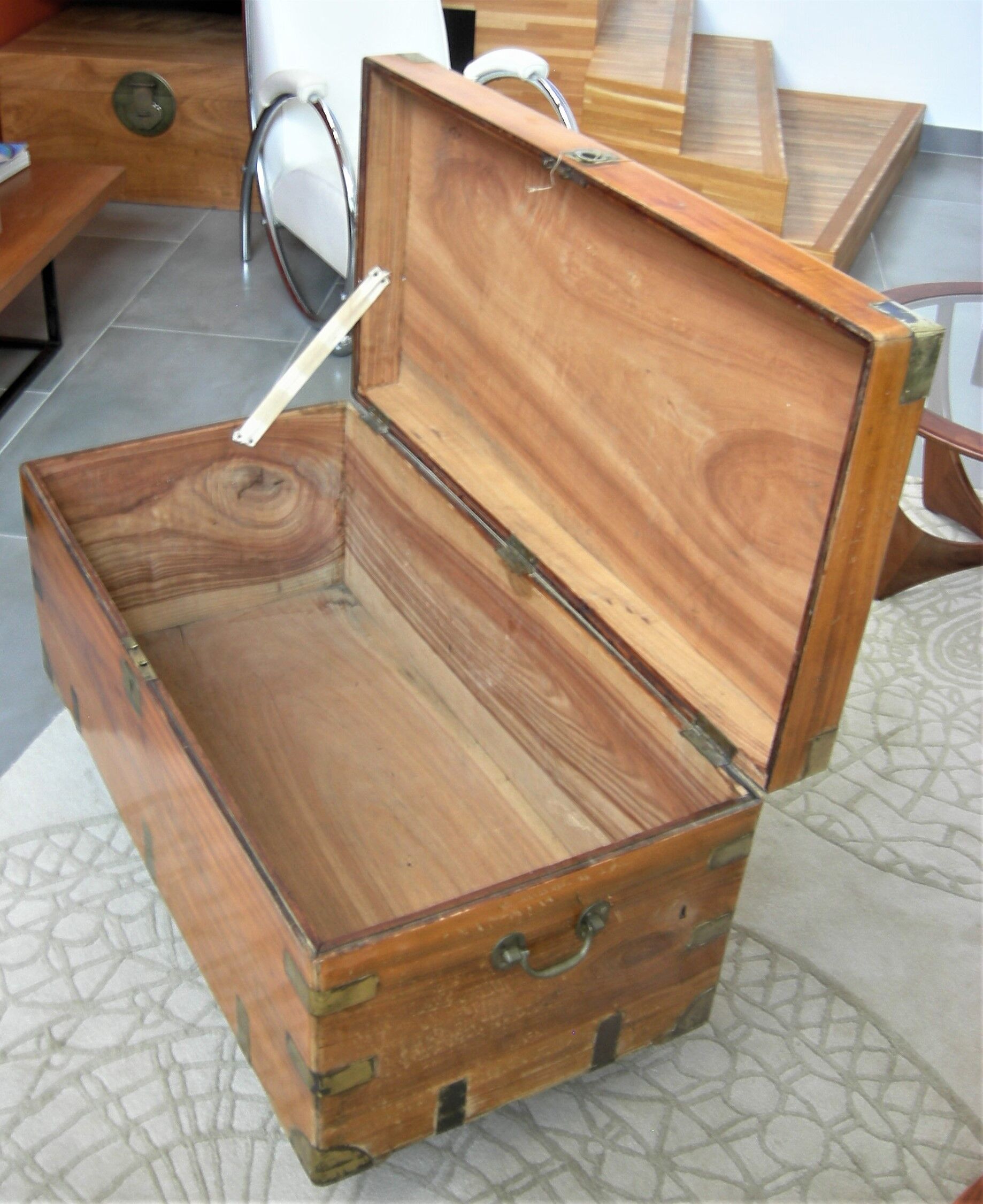 Navy officer's trunk in camphrier