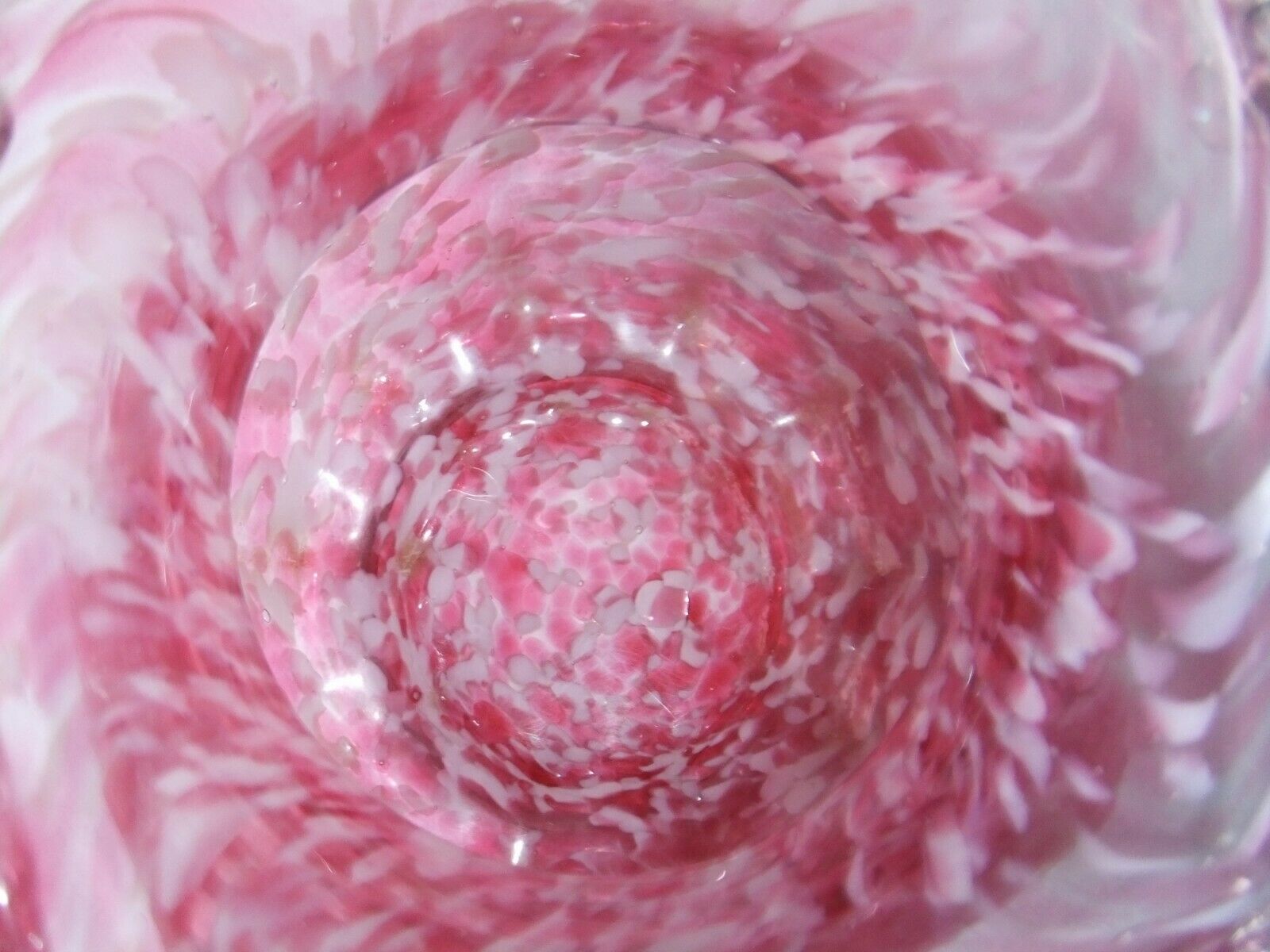Vase ball old Clichy collection blown glass speckled white pink