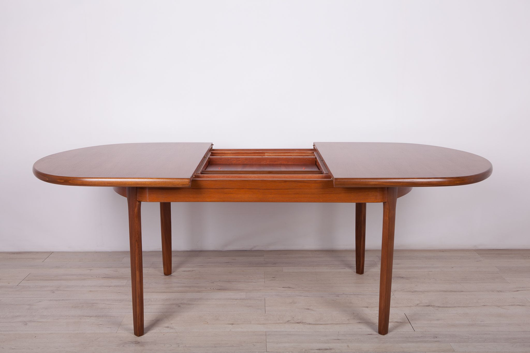 Mid-Century Teak Oval Dining Table from Elliots of Newbury, 1960s