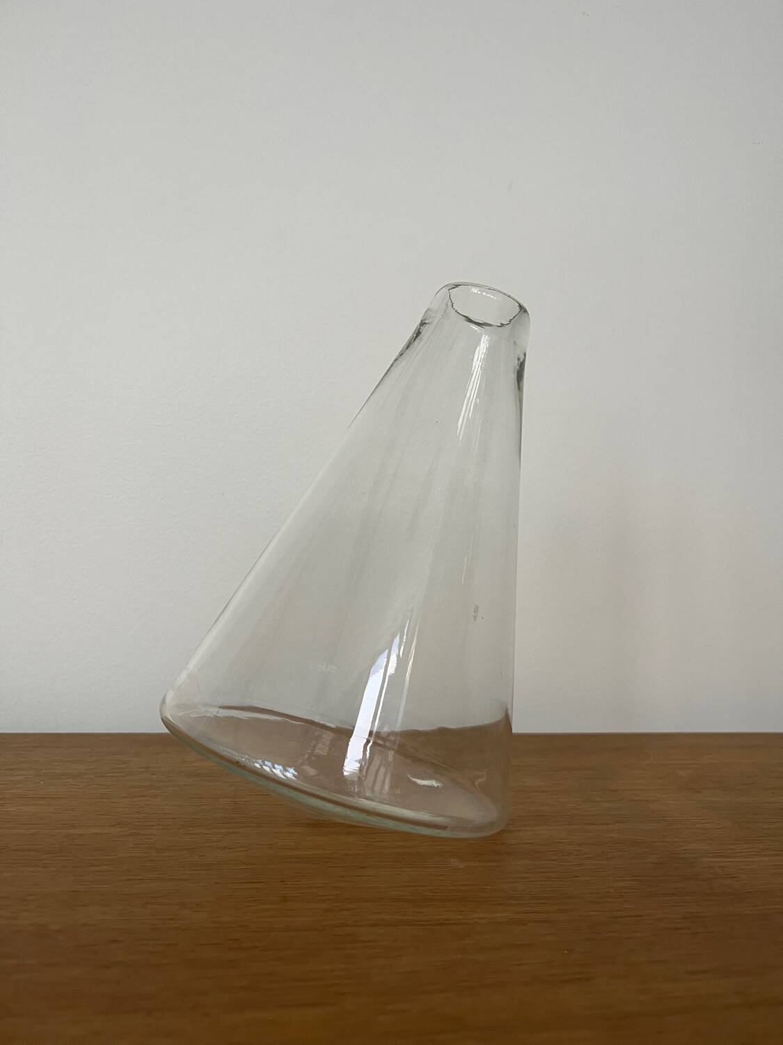 Vase verre culbuto H 21cm