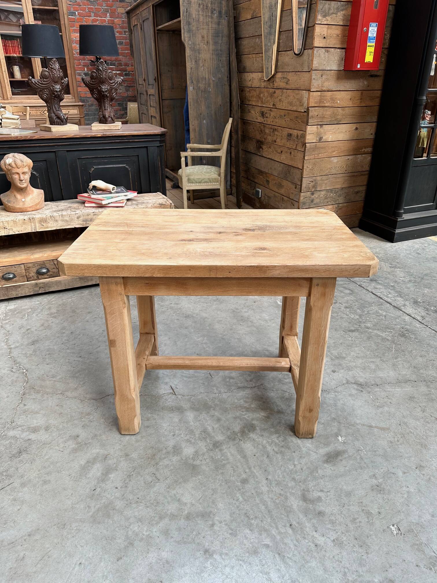 Oak Country Table