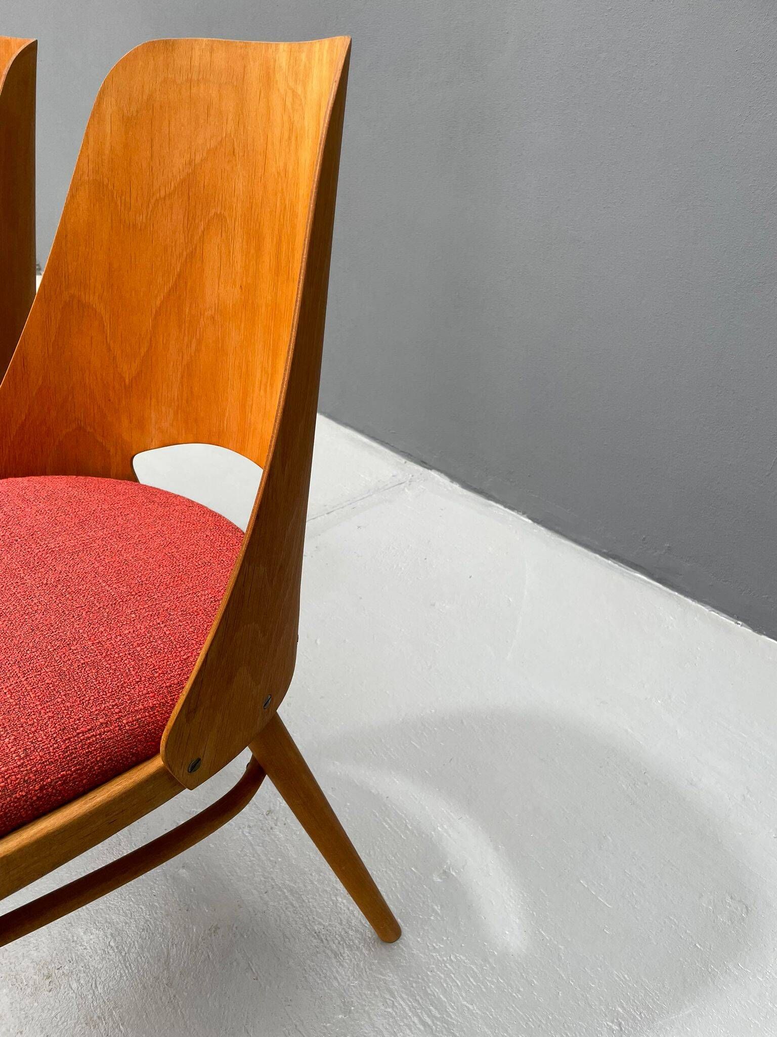 Pair of TON Model 514 Dining Chairs – Radomír Hofman, 1960s