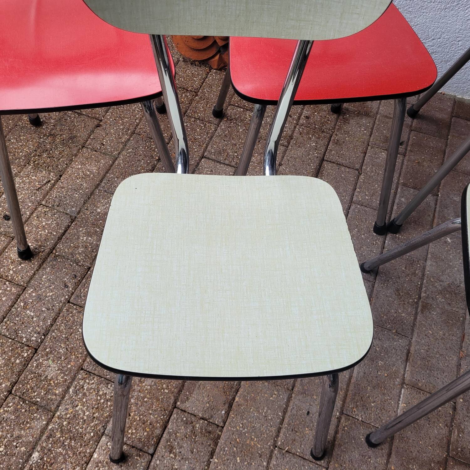 5 Red and Pale Green Formica Chairs – Vintage Retro
