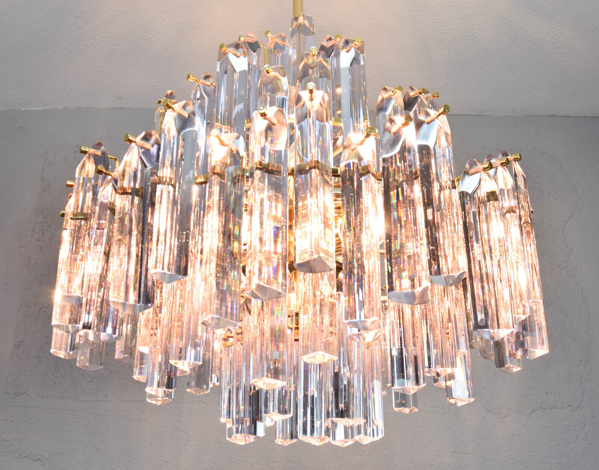 Large Venini Mid Century Italian Modern Triedri Murano Glass Chandelier