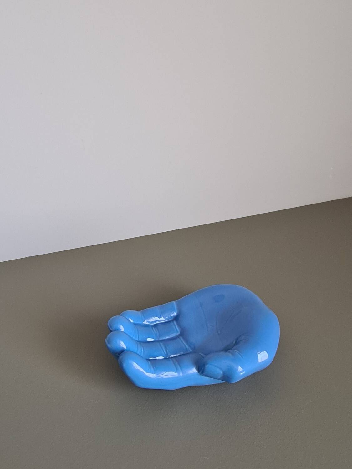 Vintage hand-shaped ceramic trinket dish in blue, 1970s decorative sculpture, retro design object, centerpiece, home decor, soap dish