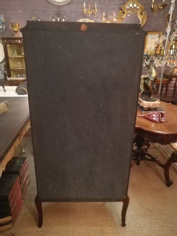 Vitrine style Louis XV en acajou et bronze