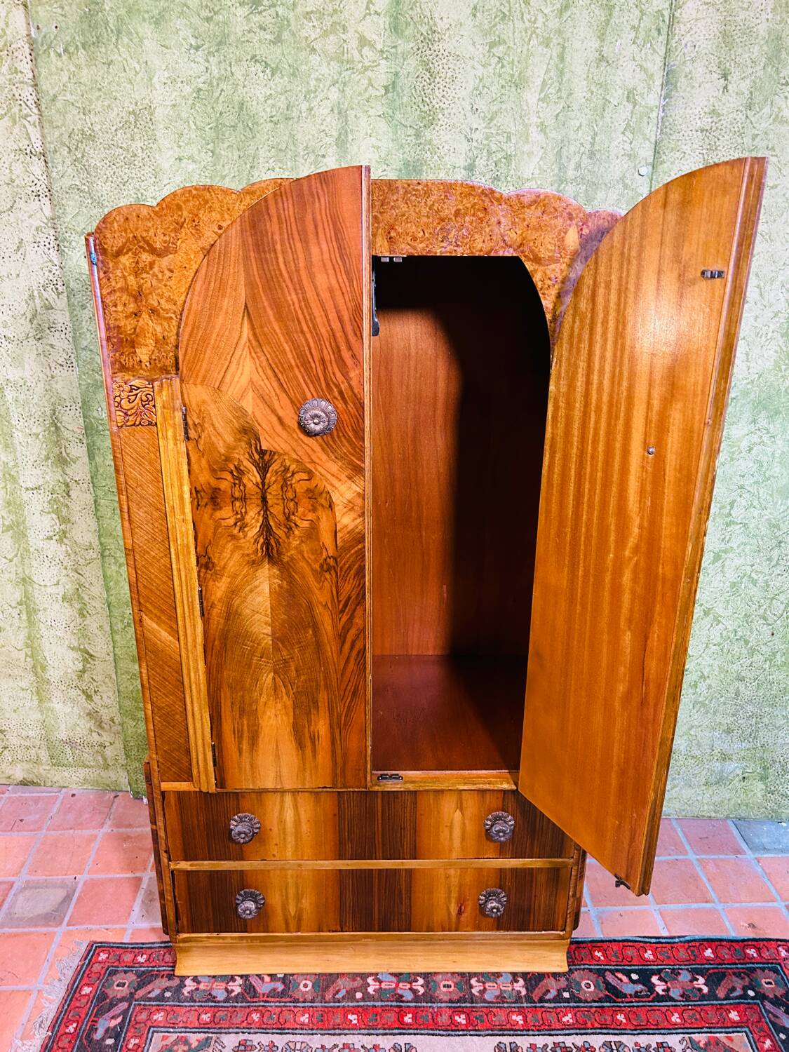 Art decó vintage Brocante burr walnut compactum wardrobe 1920-1930