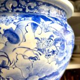 Blue porcelain plant pot