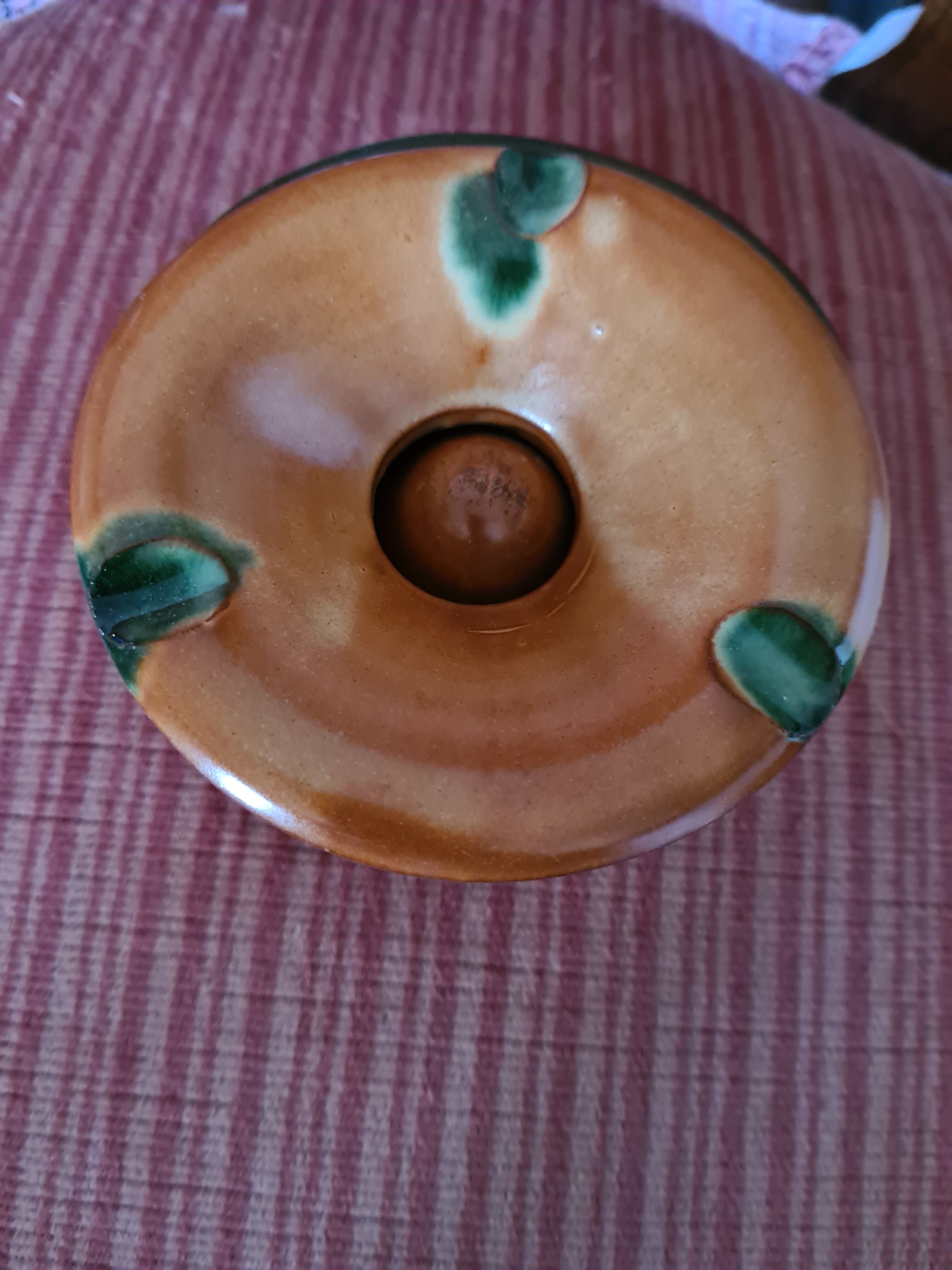 Ceramic ashtray
