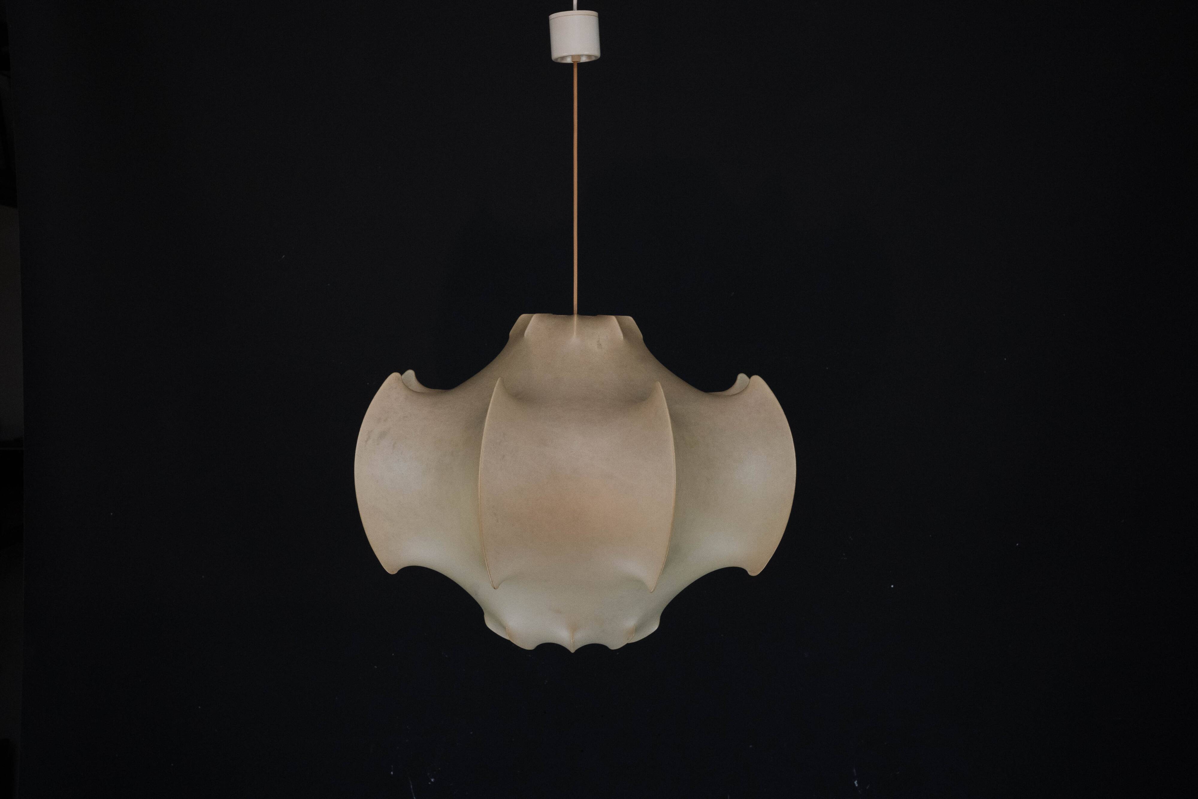 First Edition Viscontea Lamp by Achille and Pier Giacomo Castiglioni for Fl