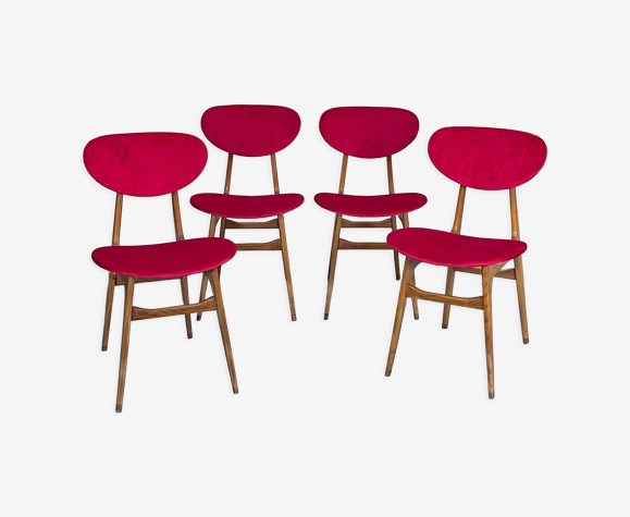 4 chaises de salle à manger en velours rouge et en bois, Italie des années 1950