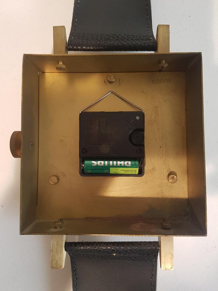 Pendule FFR forme montre