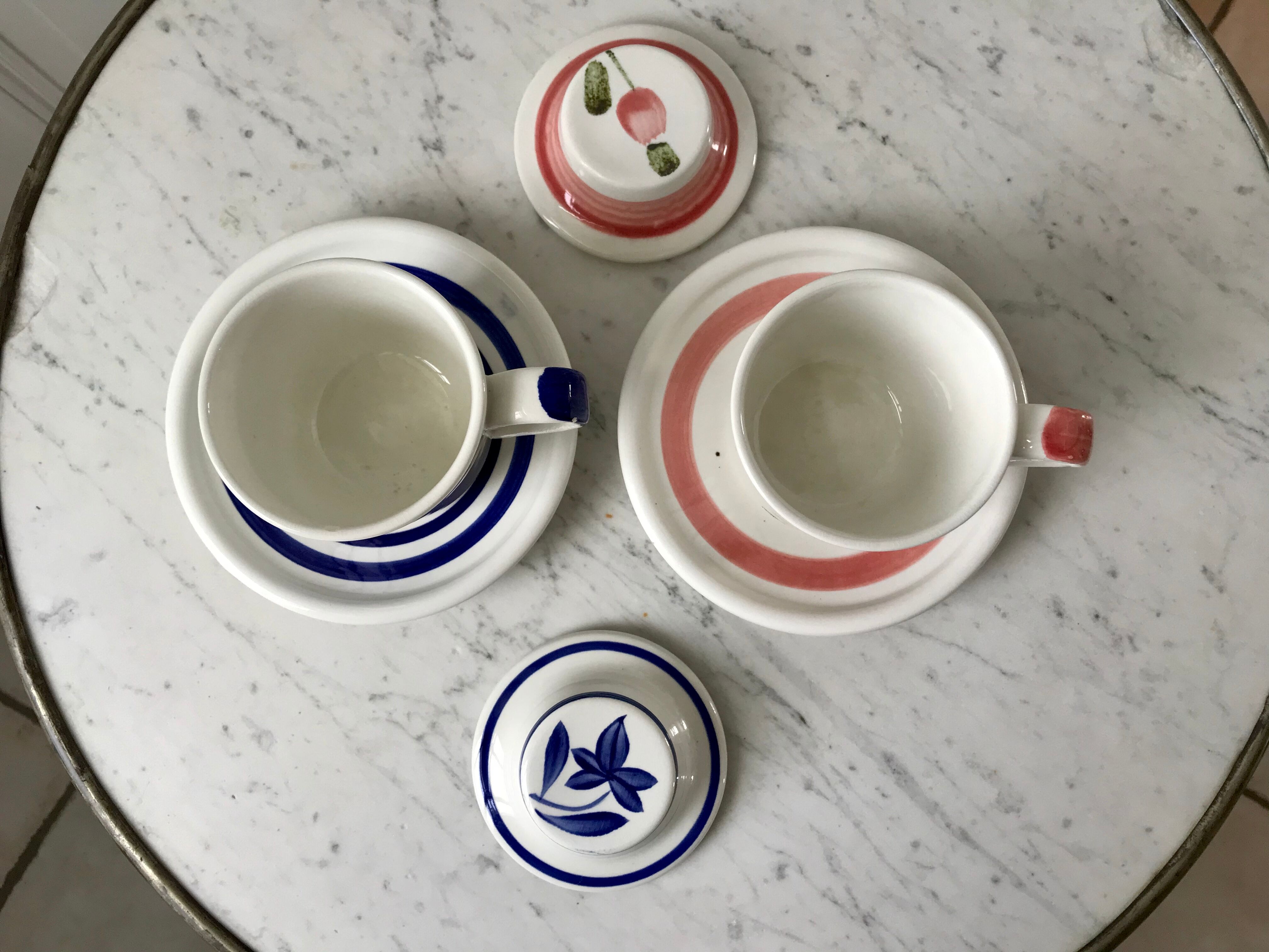 Duo of tea cups / herbal teas Sarreguemines colorful 50s