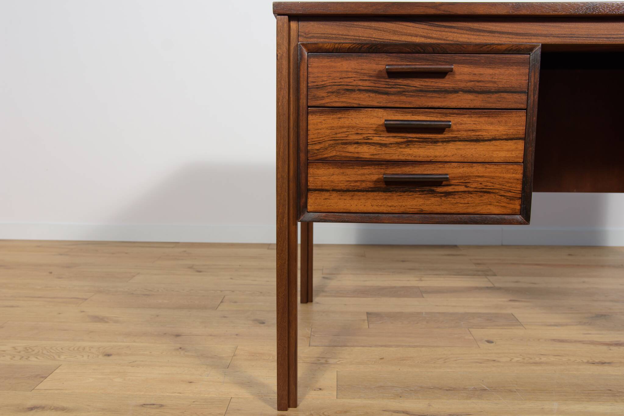 Mid-Century Freestanding Rosewood Desk, 1960s
