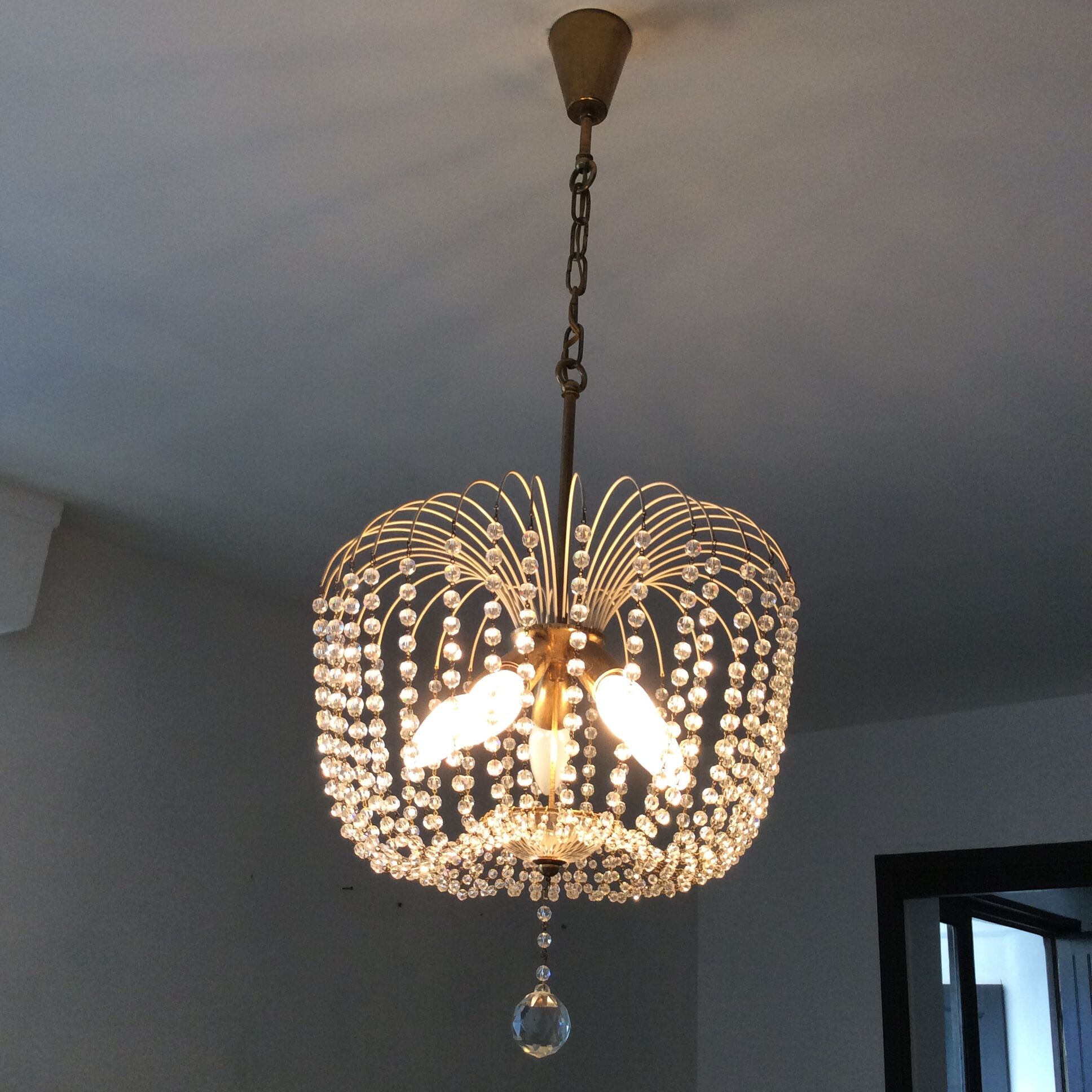 Chandelier crystal stamp basket