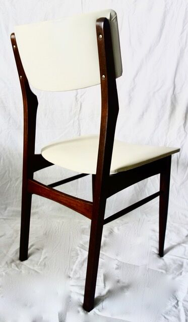 Suite of 6 scandinavian chairs