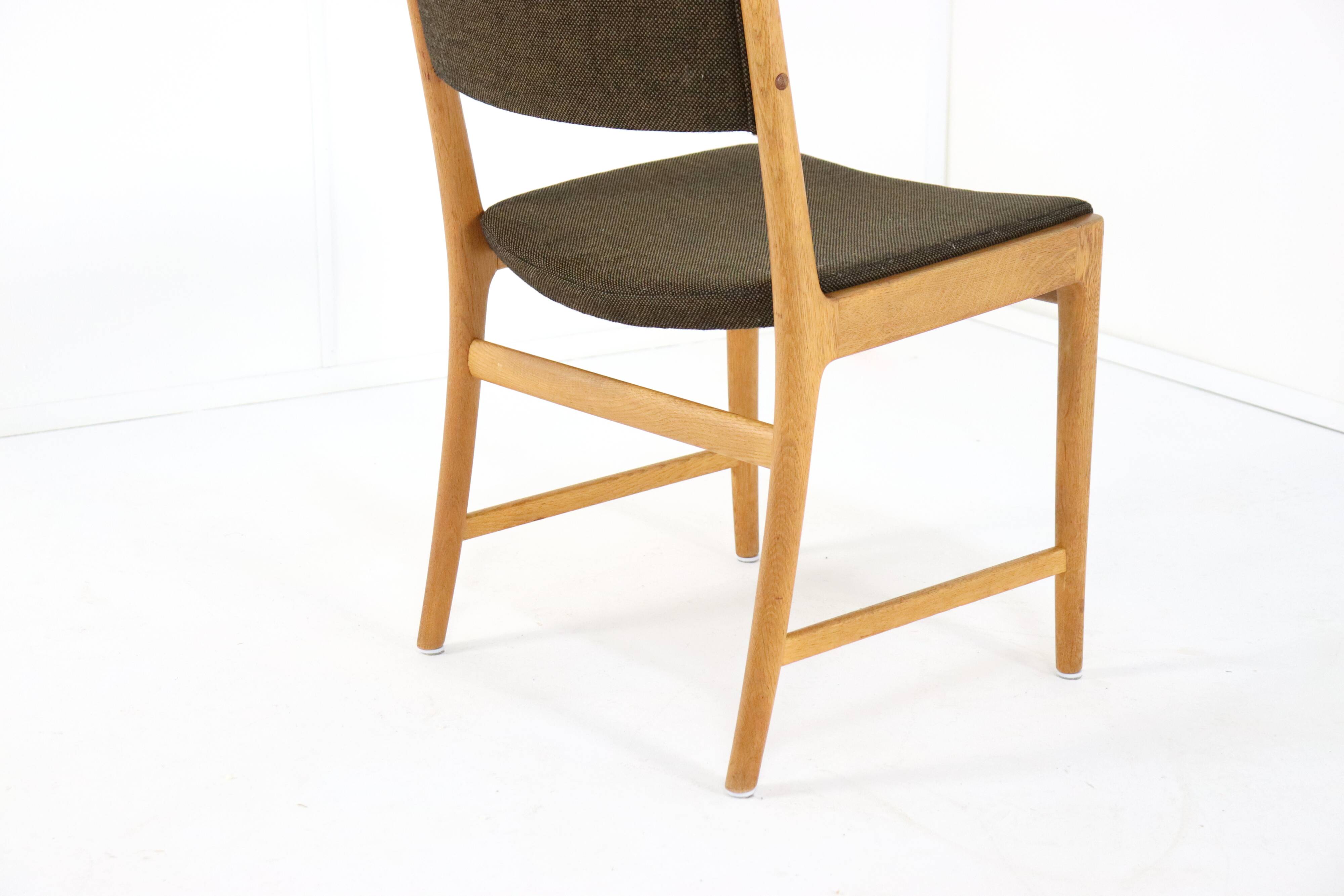 Set 4 Kai Lyngfeldt Larsen voor Soren Willasden stoelen