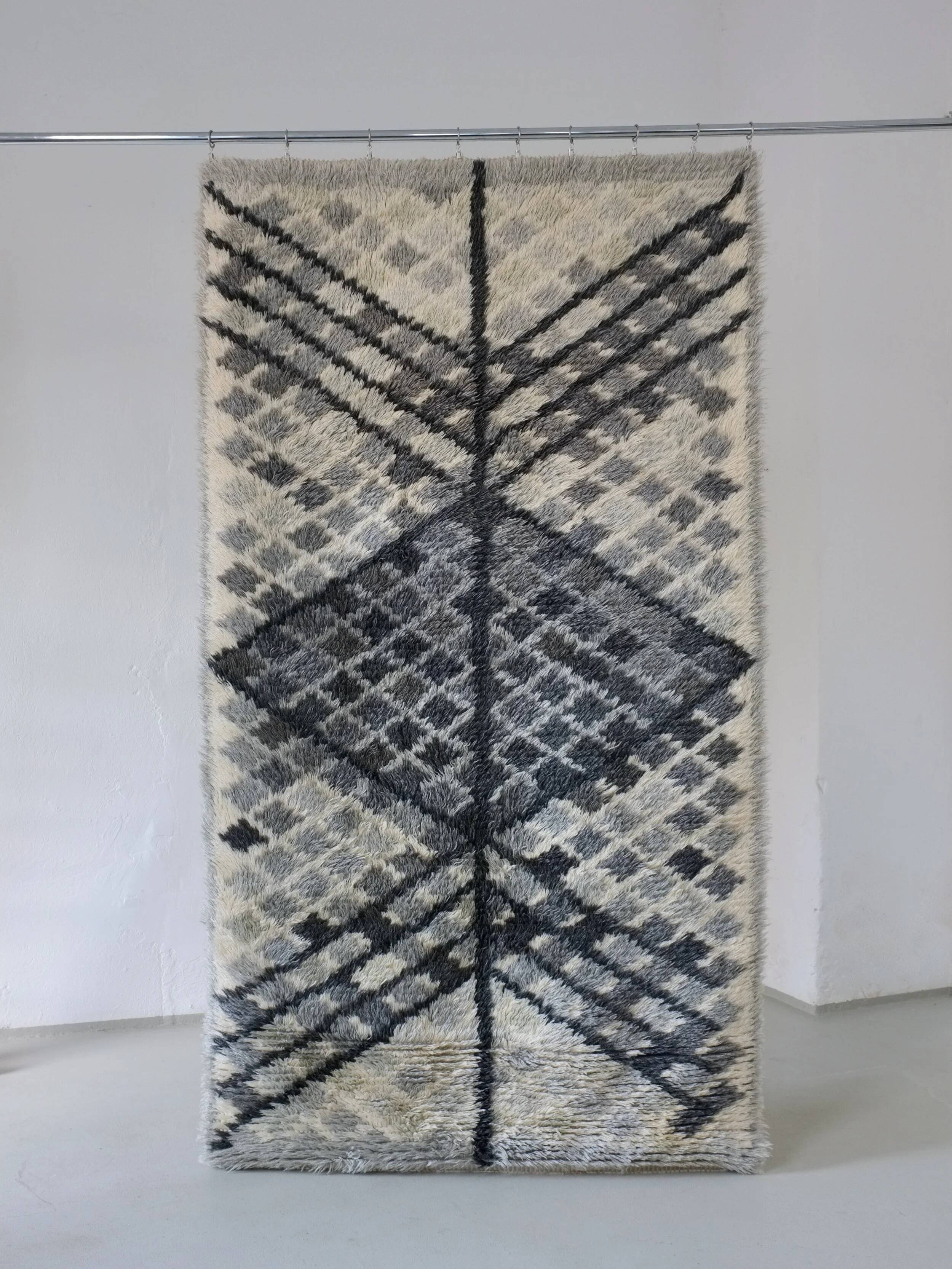 Mid-century gray wool rya rug | Sweden | 1960s