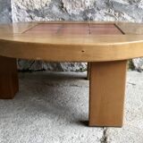 Round coffee table in solid elm and terracotta tiles - tripod - 1970 design