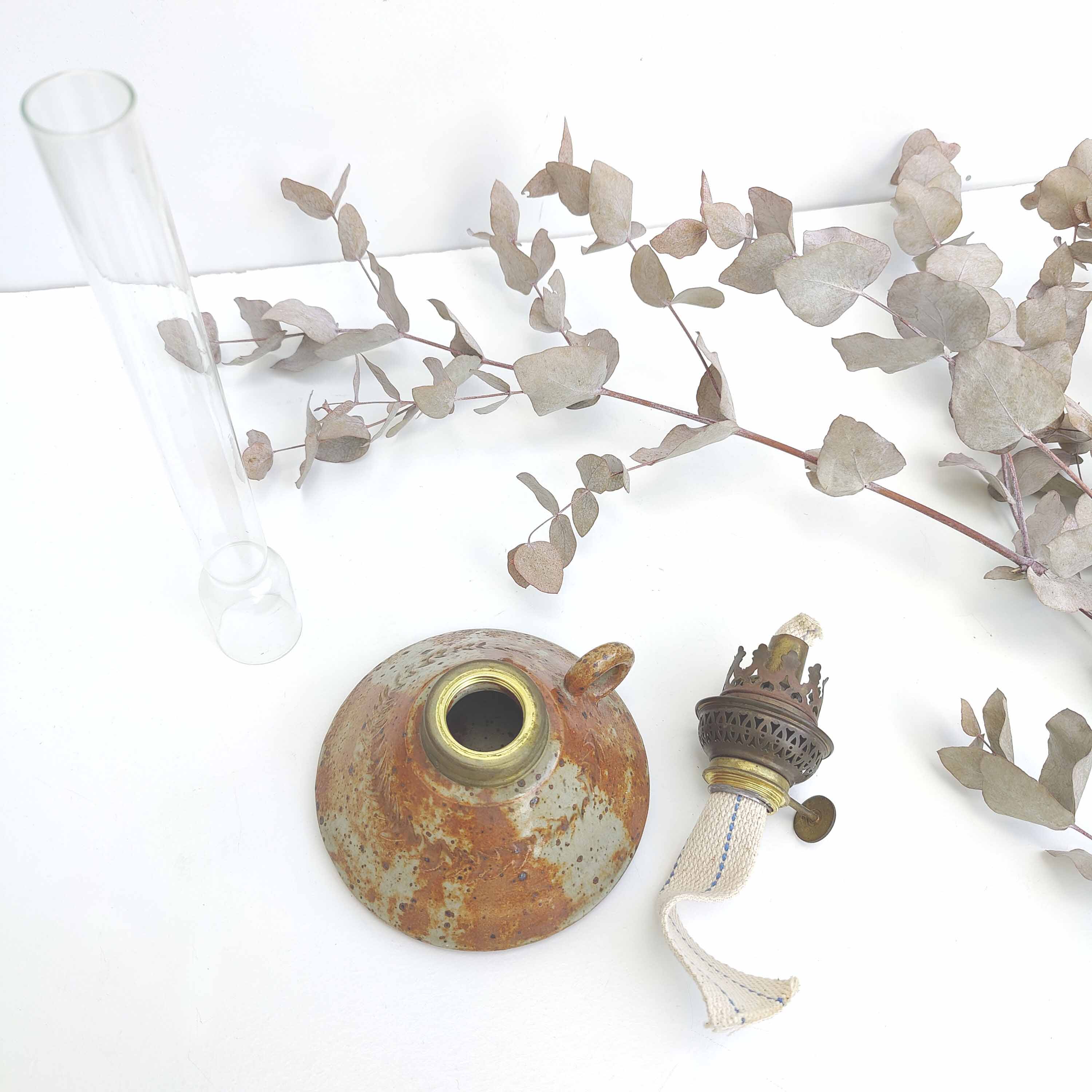 Oil lamp sandstone signed