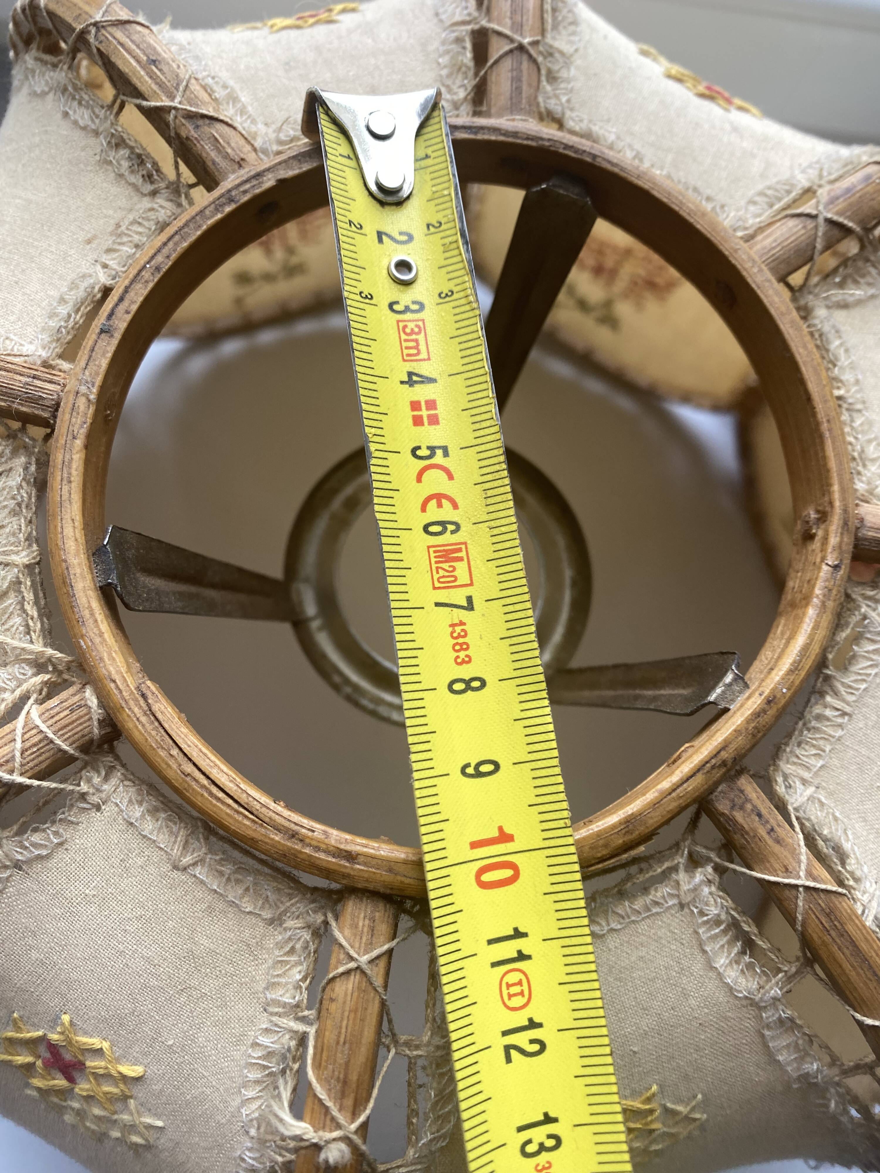 Embroidery fabric lampshade