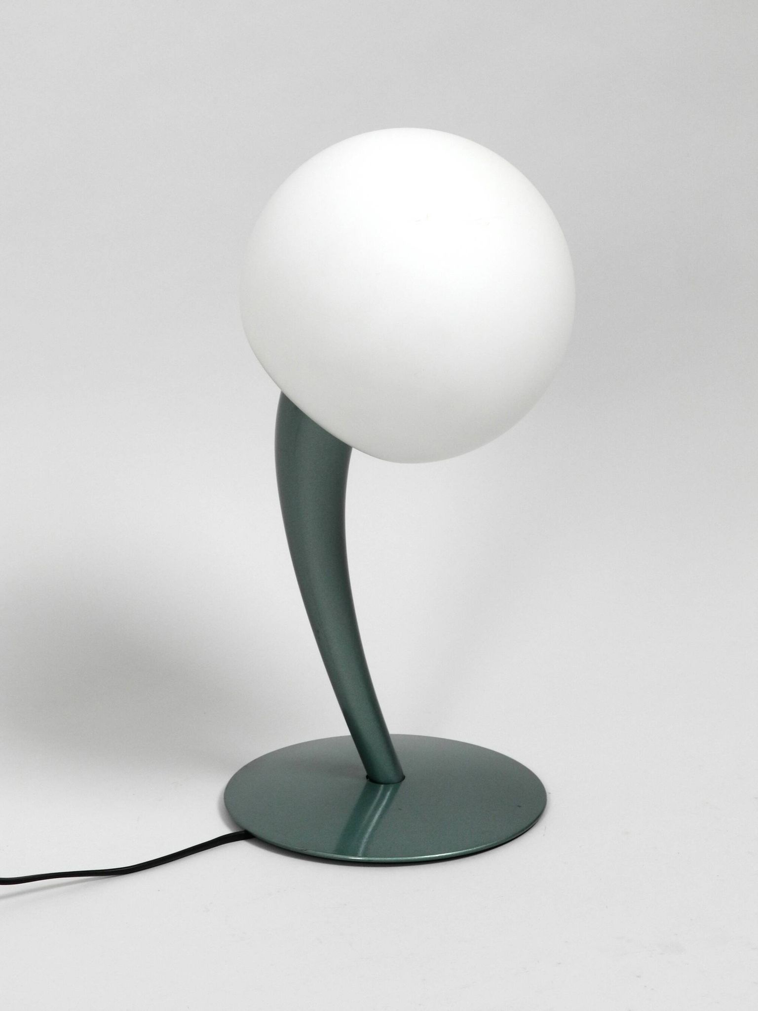 Large extraordinary 80s metal table lamp and opal glass shade