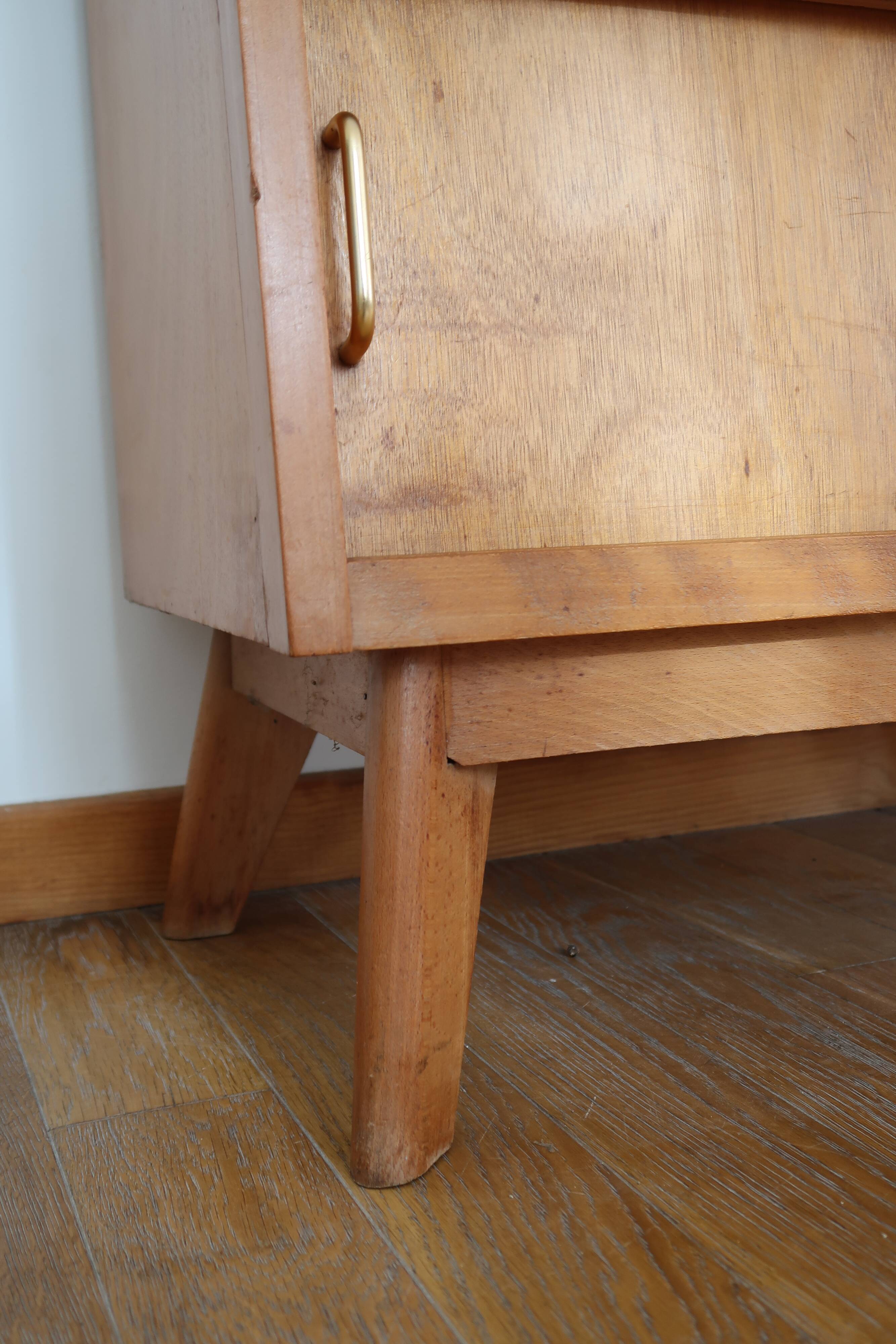Bookcase 60