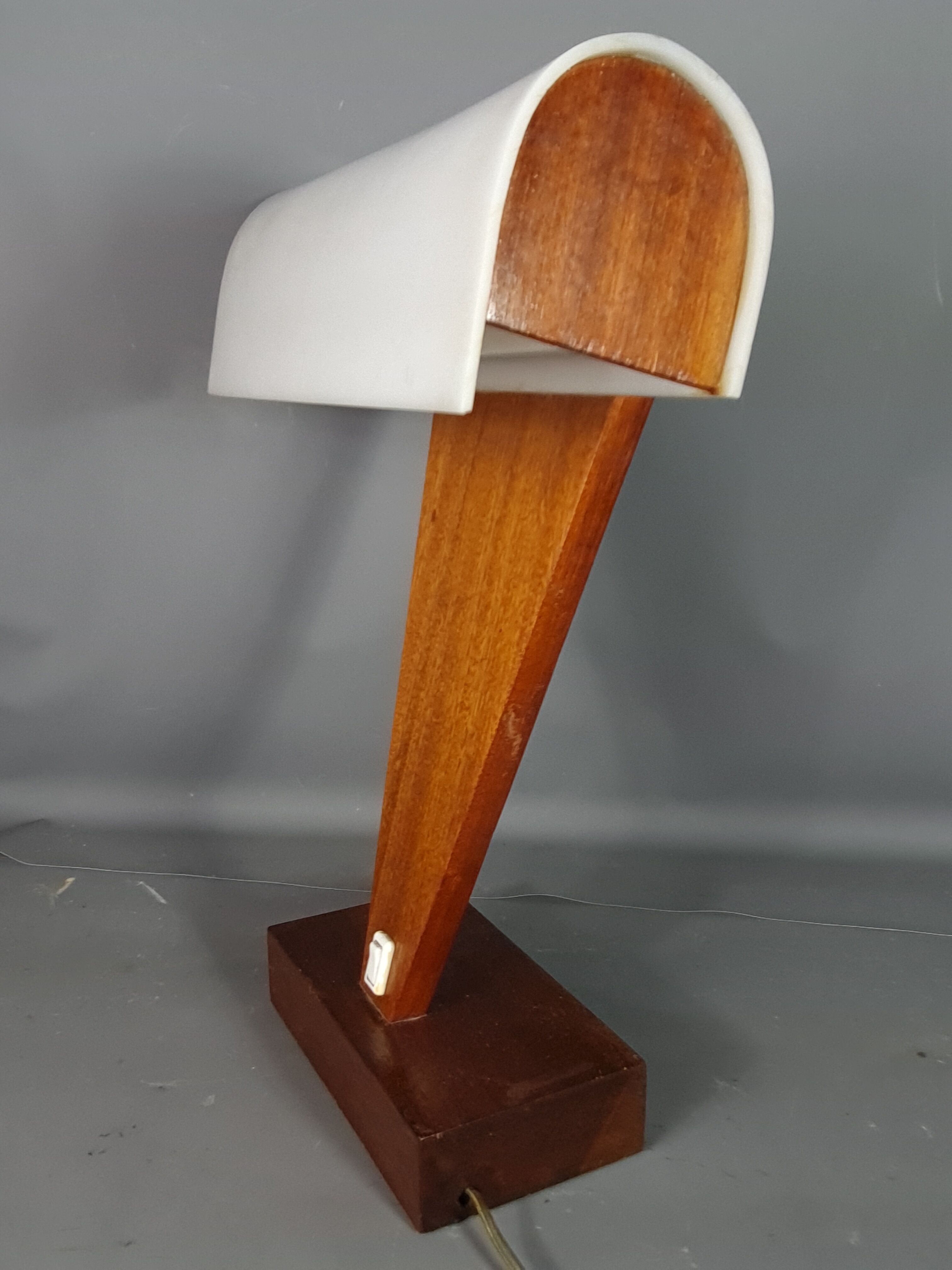 Table lamp in wood and plexiglass vintage 70/80s