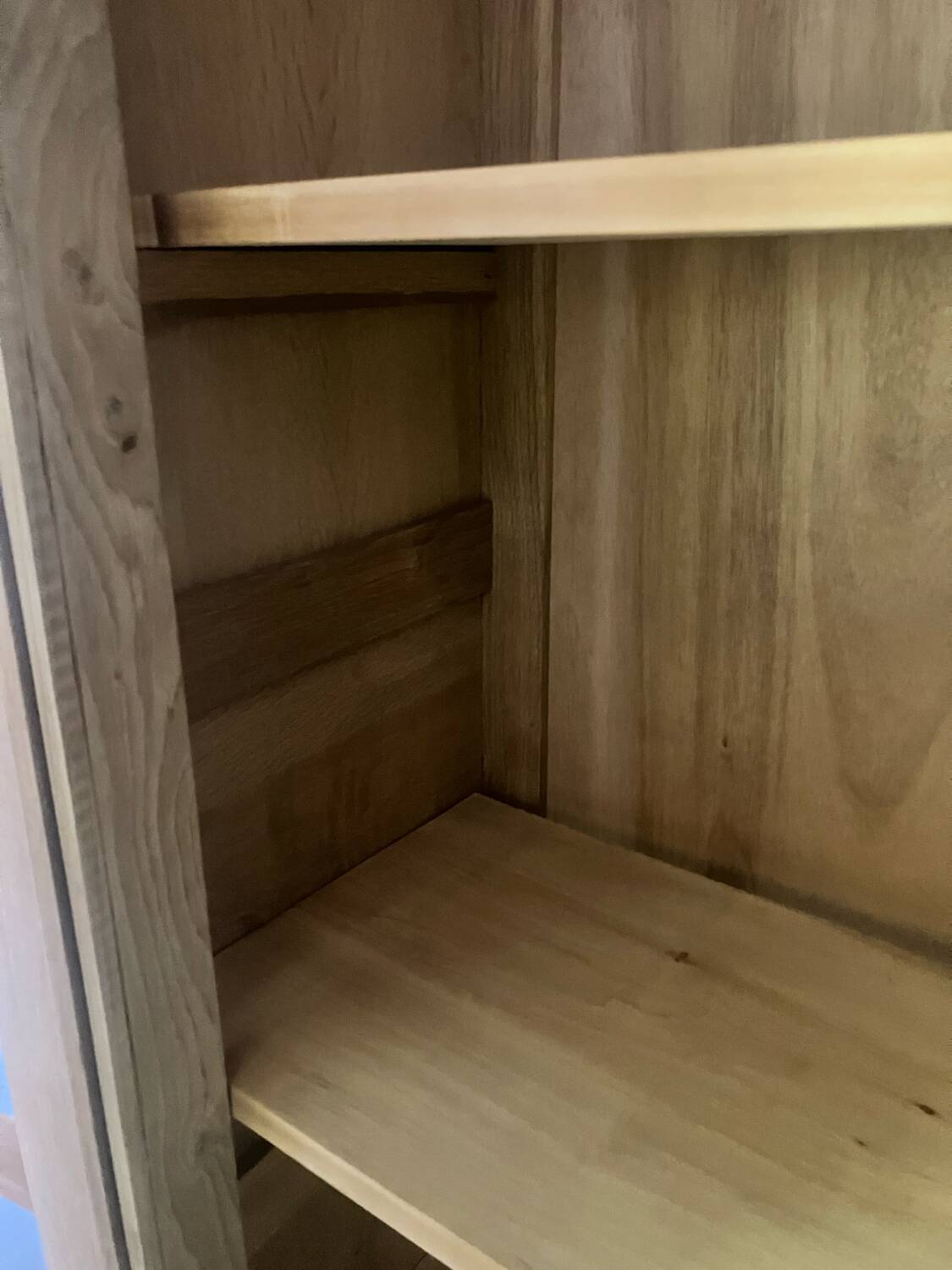 Glass-fronted dresser