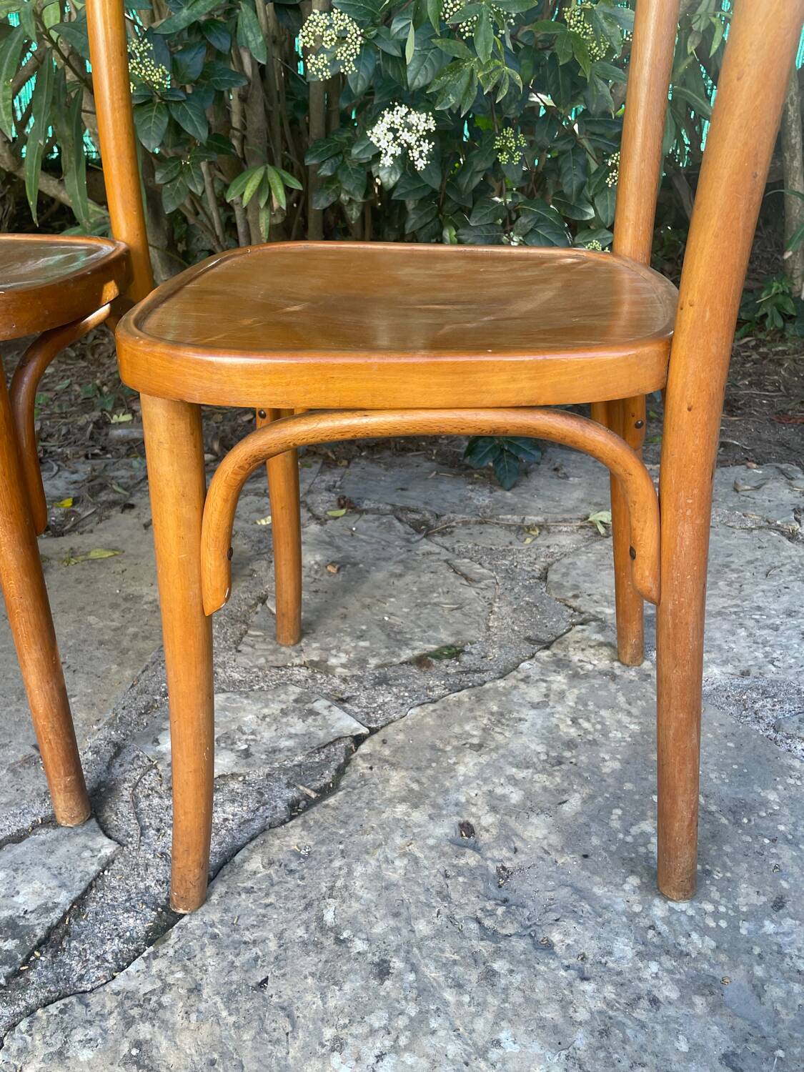 Lot de quatre chaises bistrot