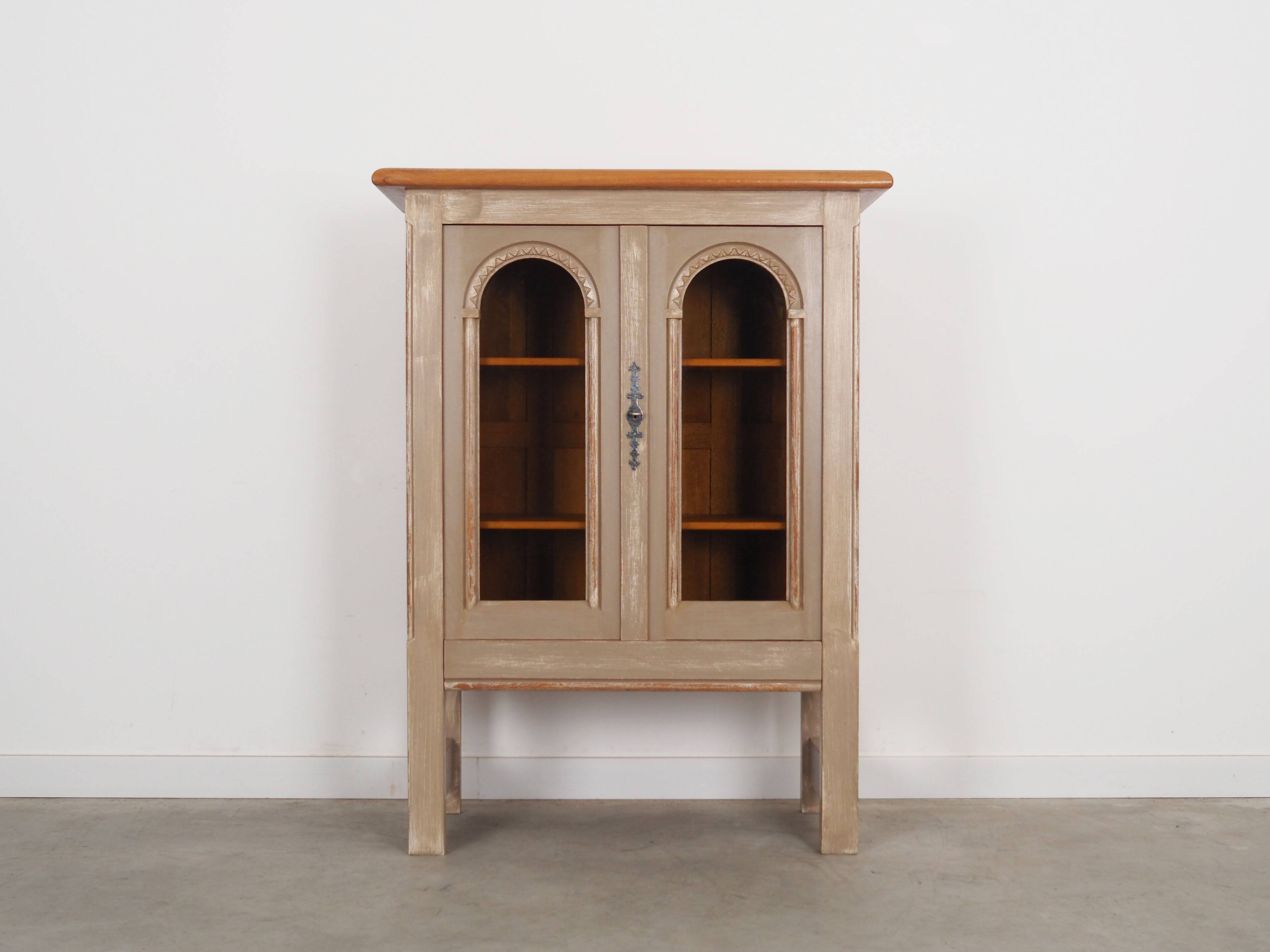 Oak showcase, Danish design, 1960s, production: Denmark