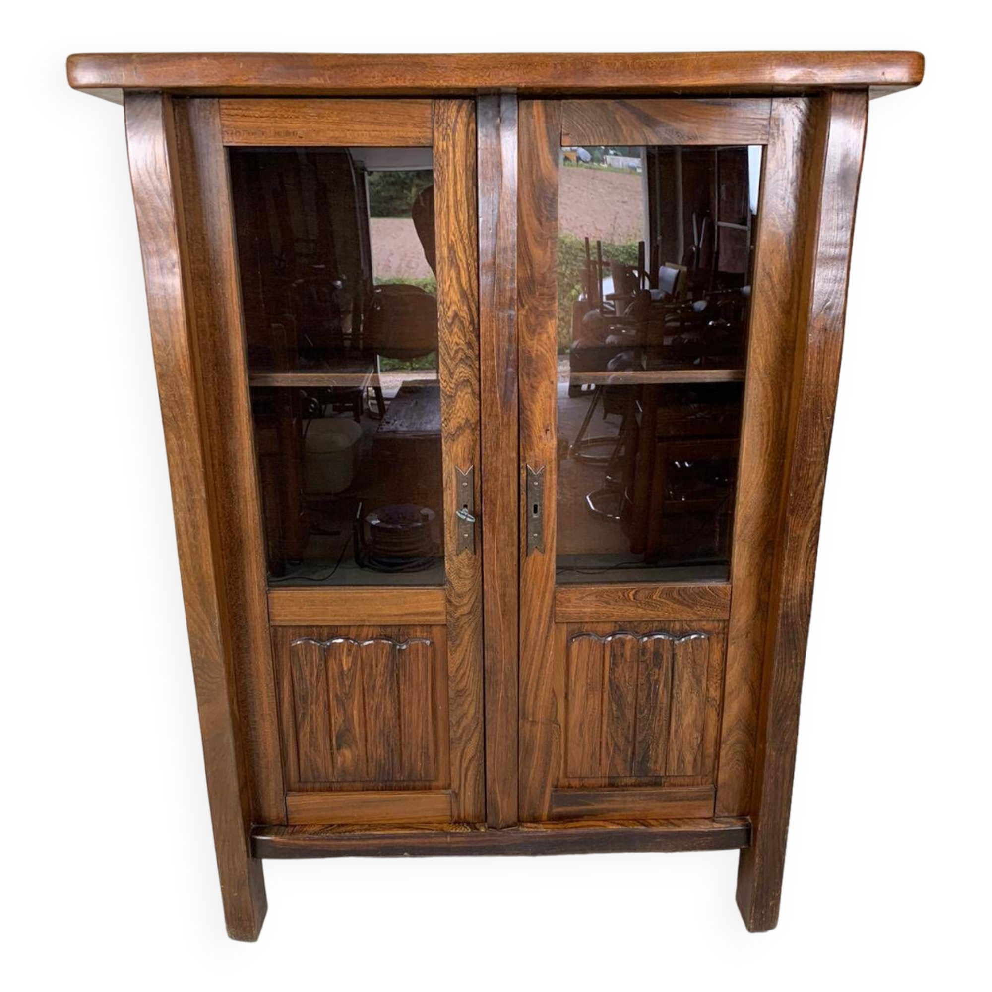 Cabinet brutaliste en orme par Olavi Hanninen