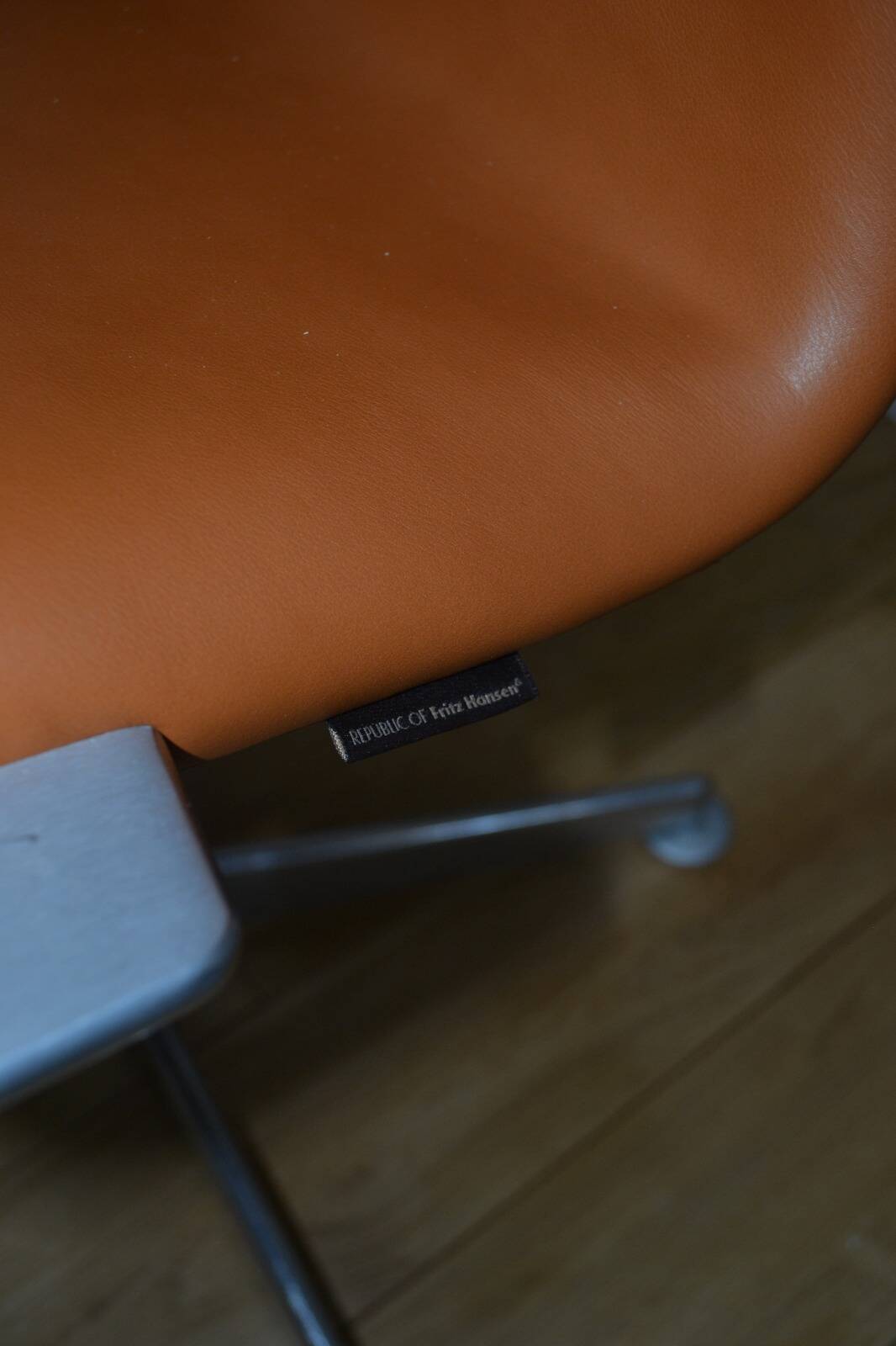 Set of 4 OXFORD chairs by the brand Fritz Hansen