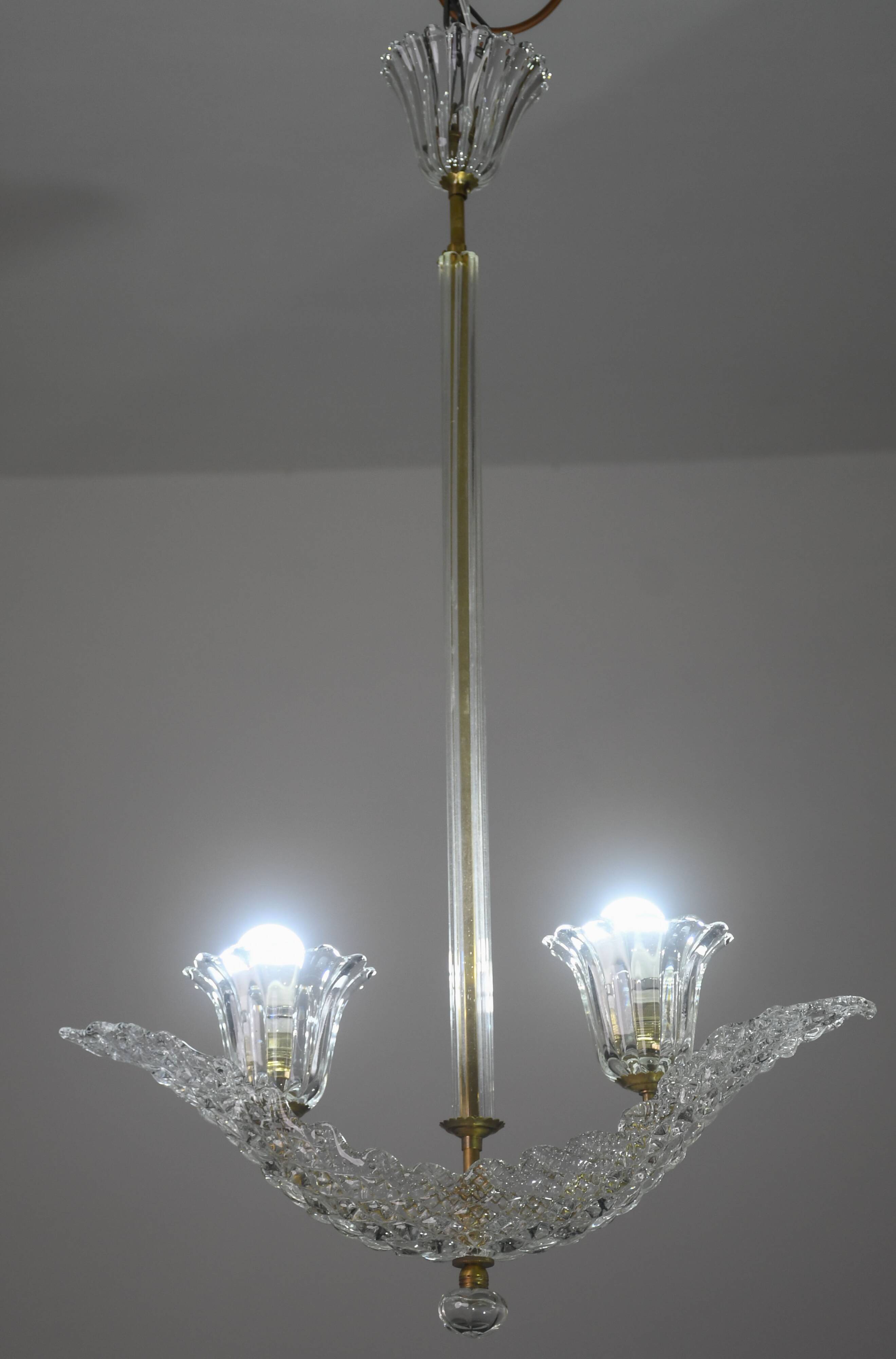 Elegant 2 cup Barovier Art Deco chandelier, Murano glass, brass structure 1940s