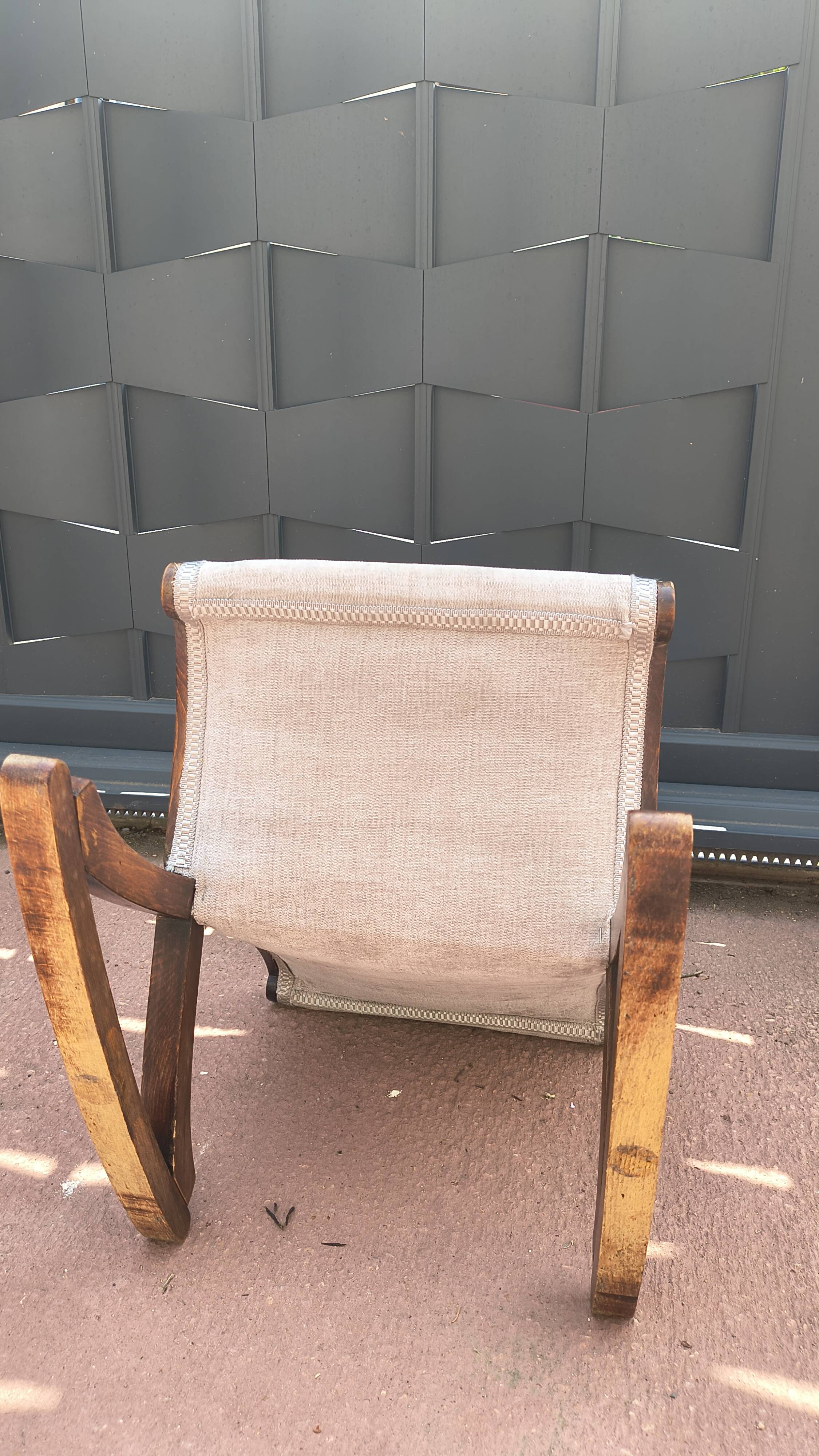 Vintage rocking footrest (60s/70s) – Reupholstered in light grey fabric
