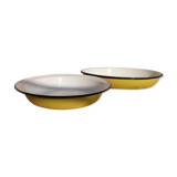 Duo in yellow email