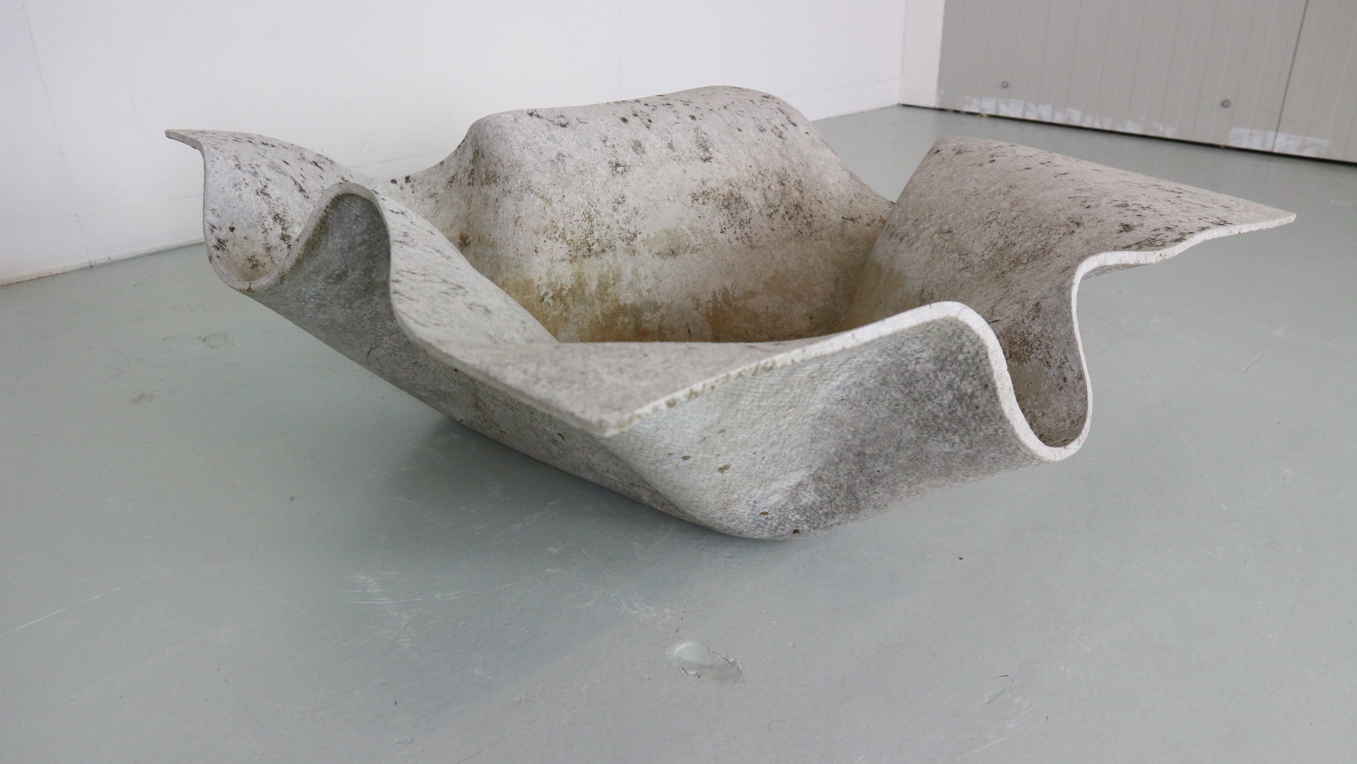 Jardinière en béton « Biasca » Elephant Ear par Willy Guhl, Suisse 1954