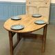 Table XVIIIème en noyer