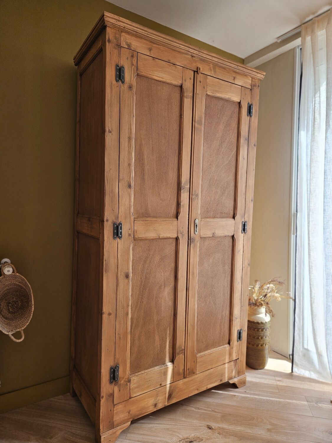 Parisian wardrobe armoire 1936 renovated | PIA