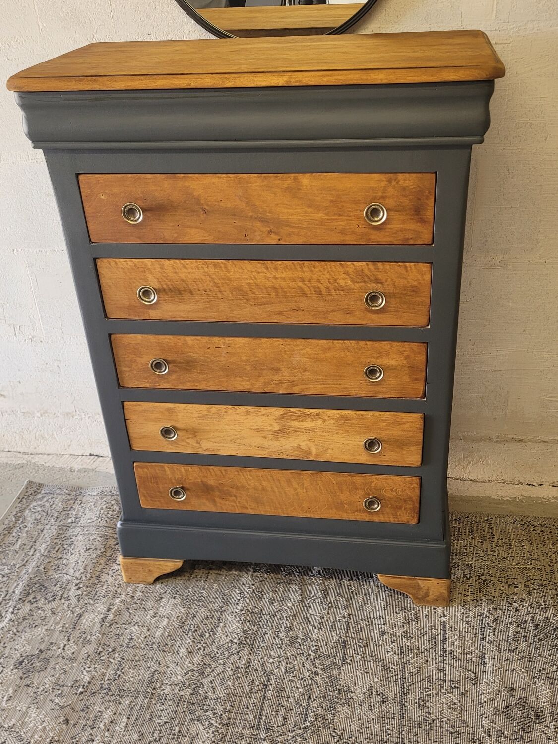 Cherry chest of drawers
