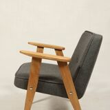 Fauteuil du milieu du siècle, revêtement en laine grise, bois de chêne, chaise longue de Style Vintage après rénovation