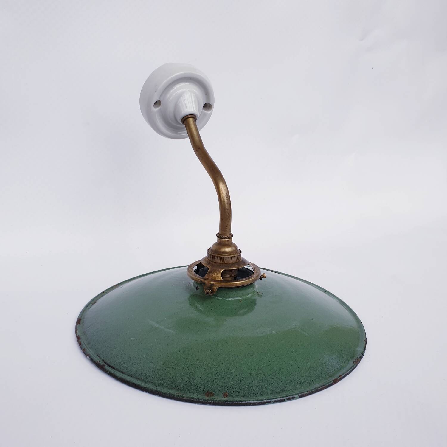 Swan neck and enamelled sheet metal wall light