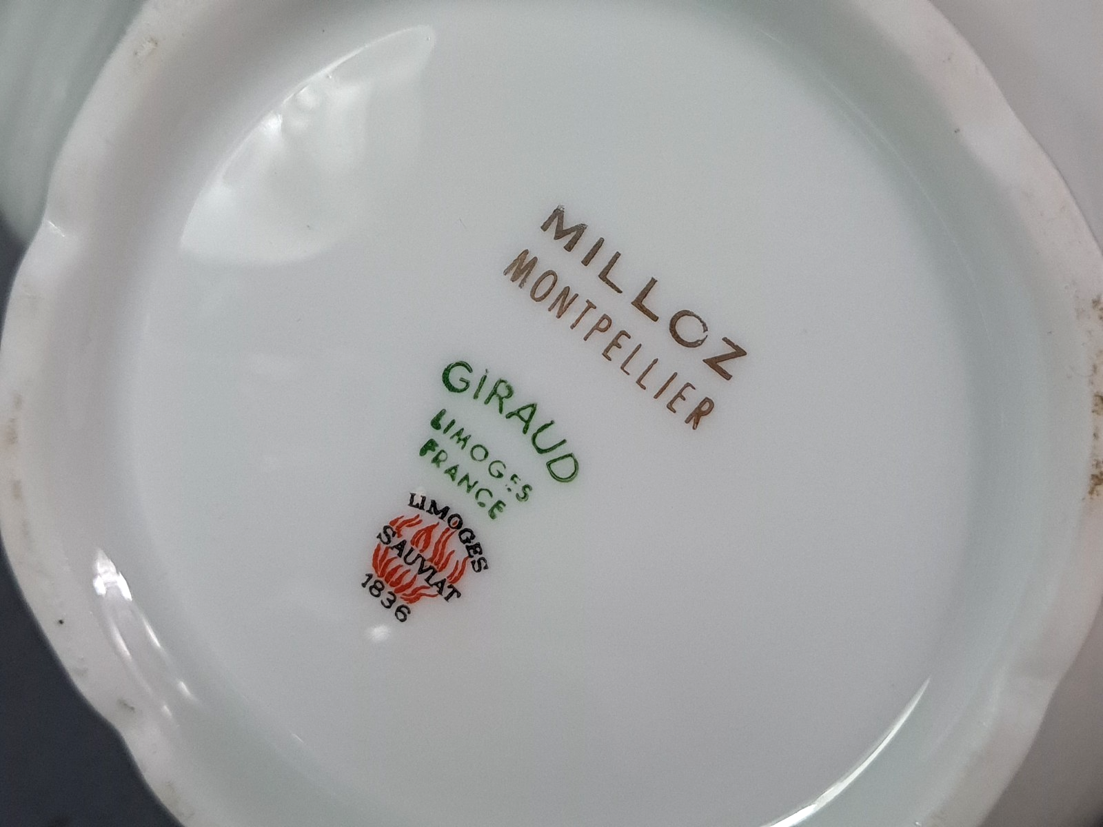 Complete coffee service for 6 people, Giraud Limoges lotus-shaped porcelain C749