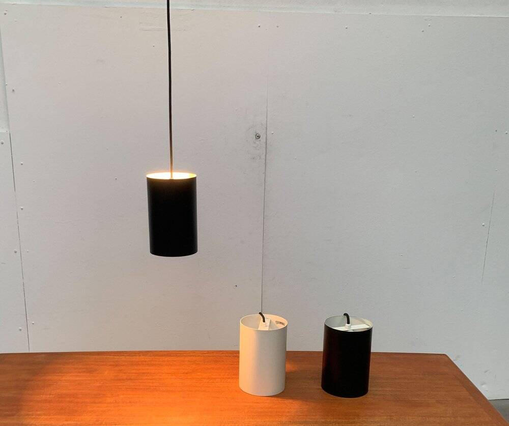 Minimalist cylindrical pendant light from the mid-century in metal by Eila & John Meiling for Louis Poulsen, set of 3.