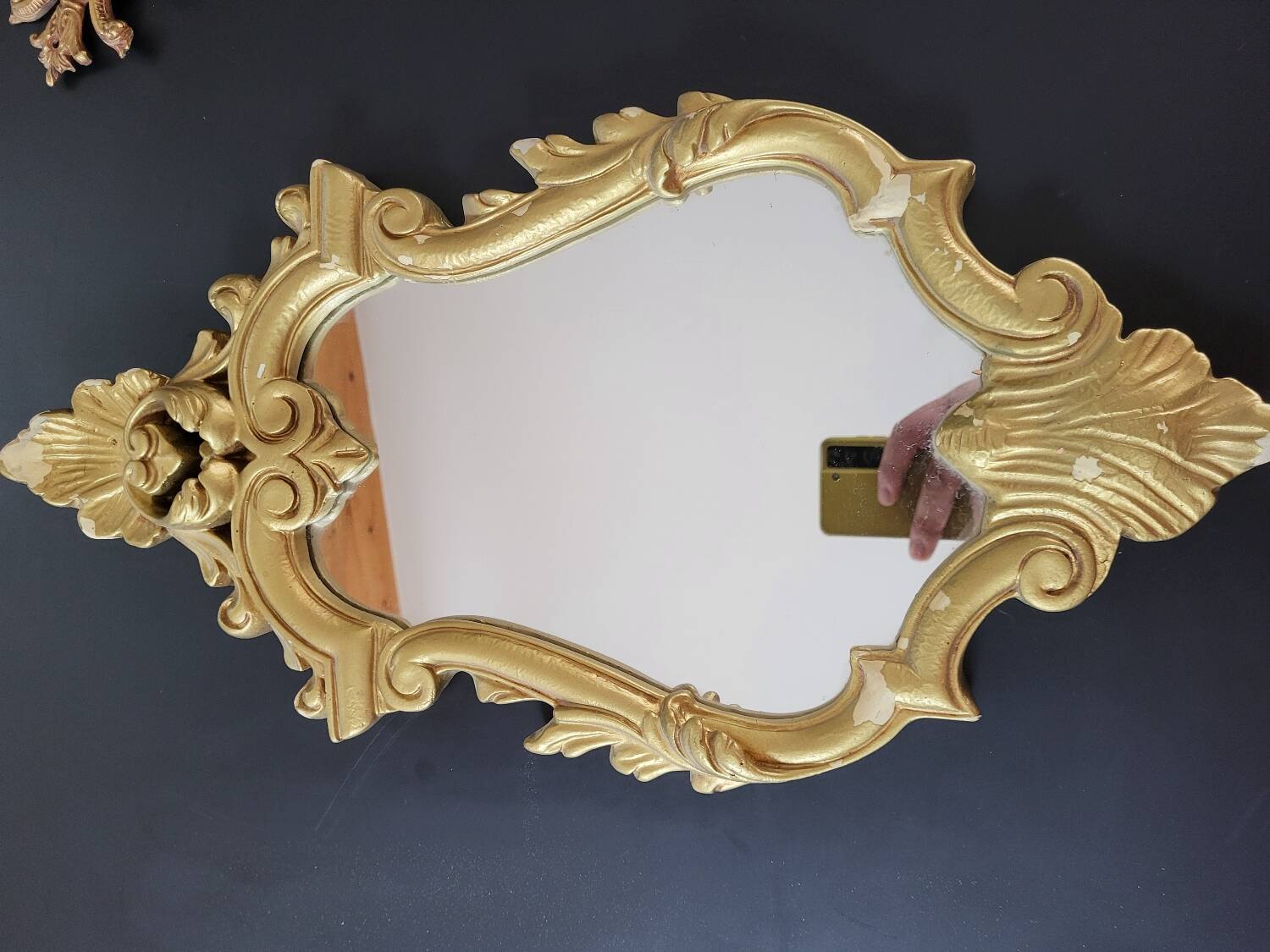 Golden wall ensemble